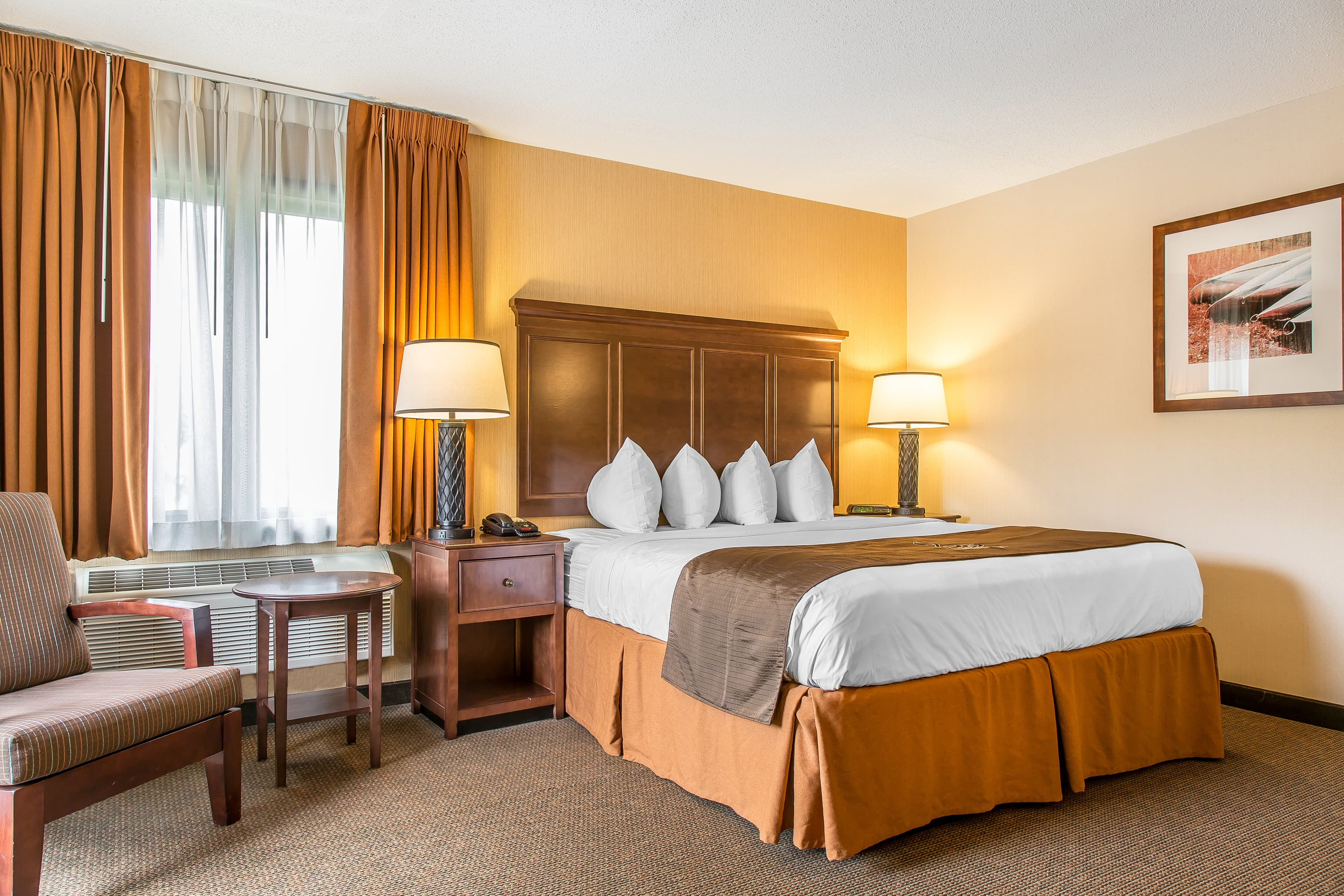 The Black Swan Lee - Lenox, an Ascend Collection Hotel — 23