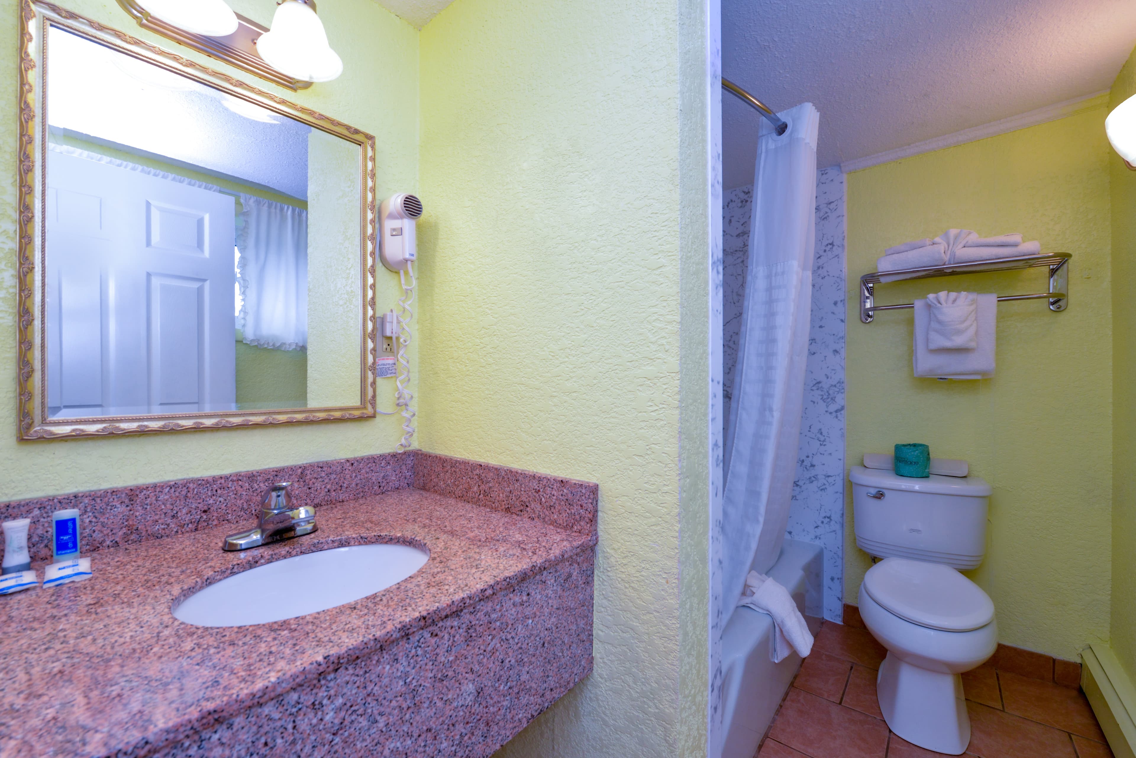 Rodeway Inn Orleans - Cape Cod — 10