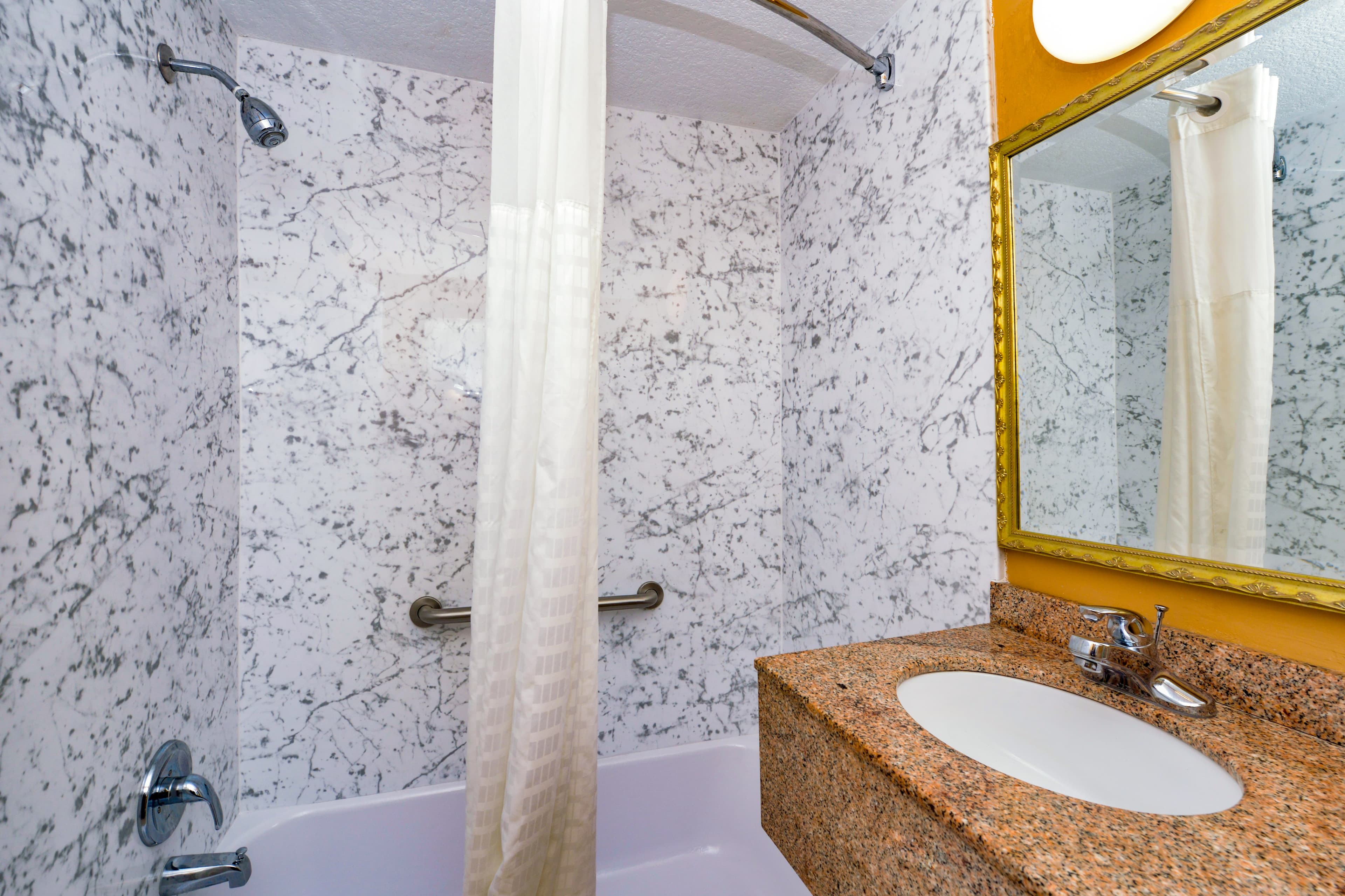 Rodeway Inn Orleans - Cape Cod — 9