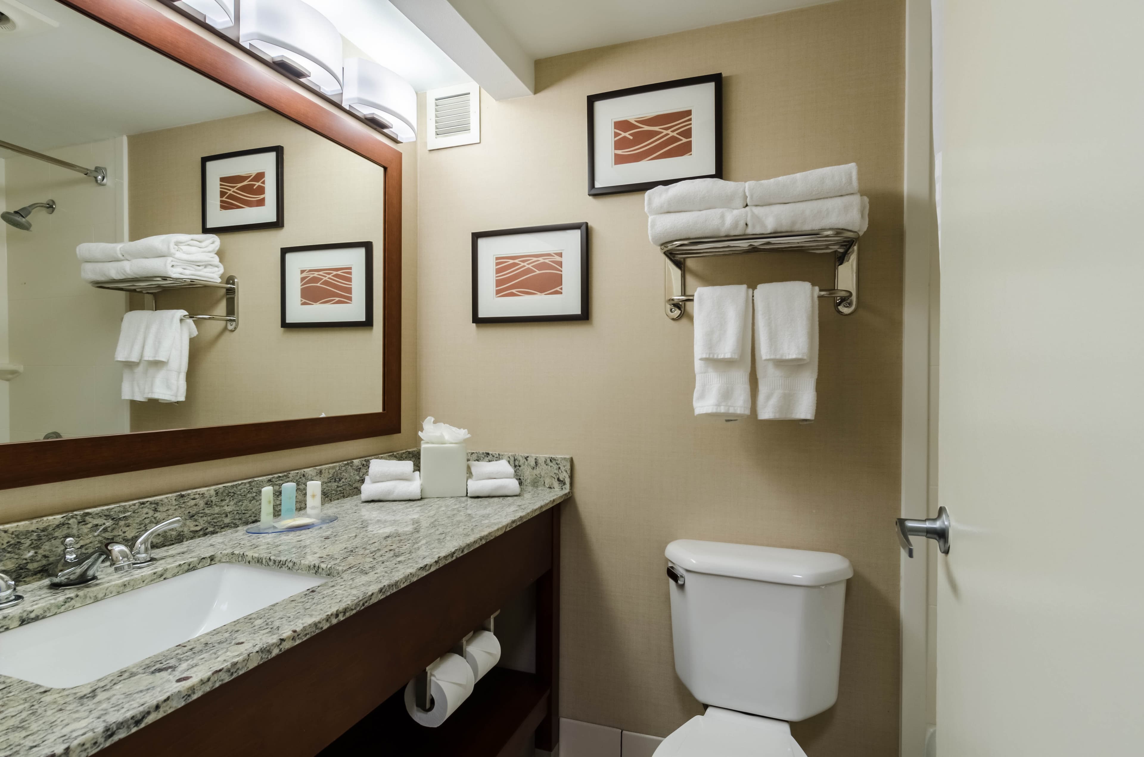 Comfort Inn Randolph - Boston — 8