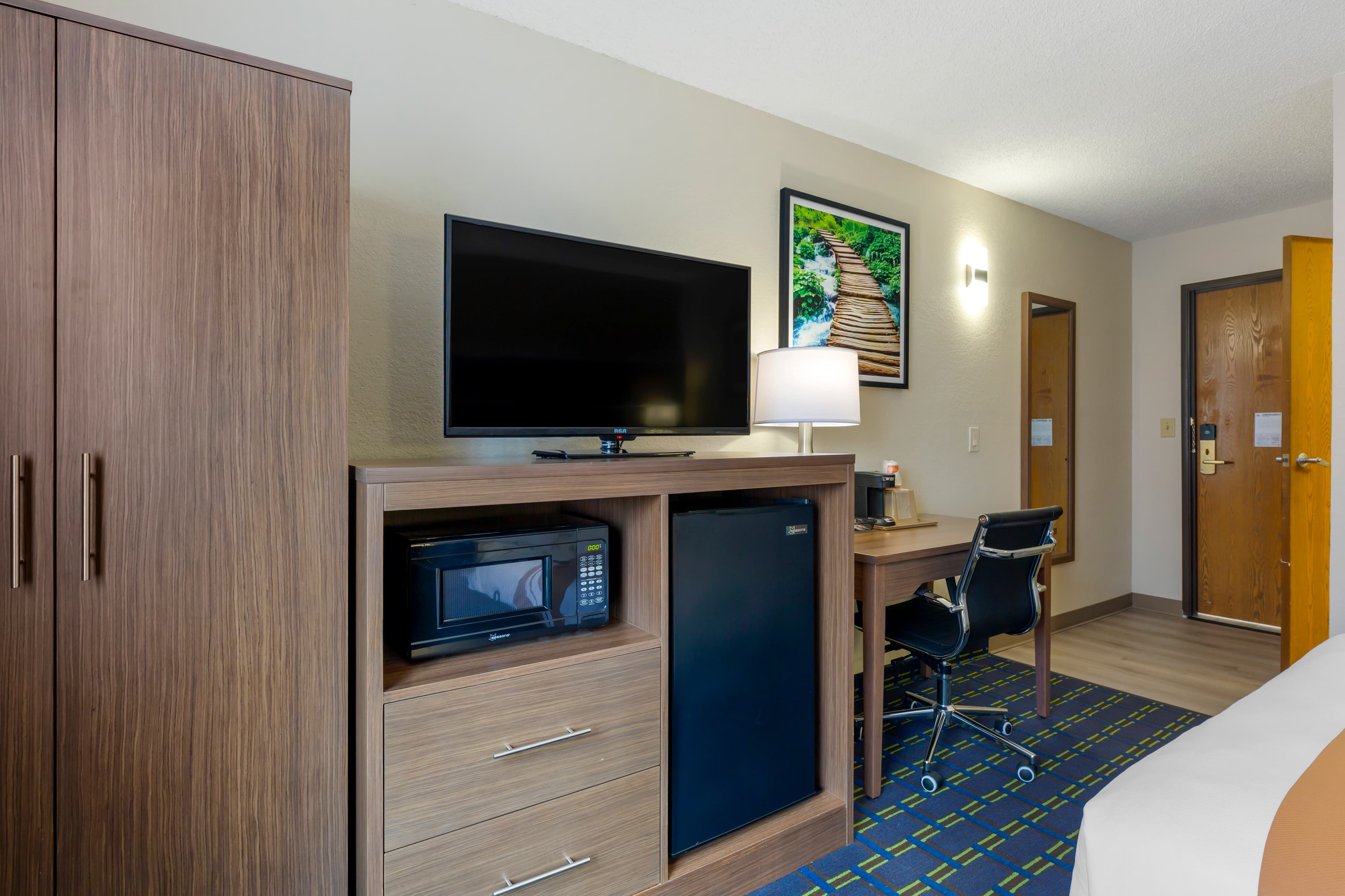 Quality Inn Lee - Lenox South - Image 4