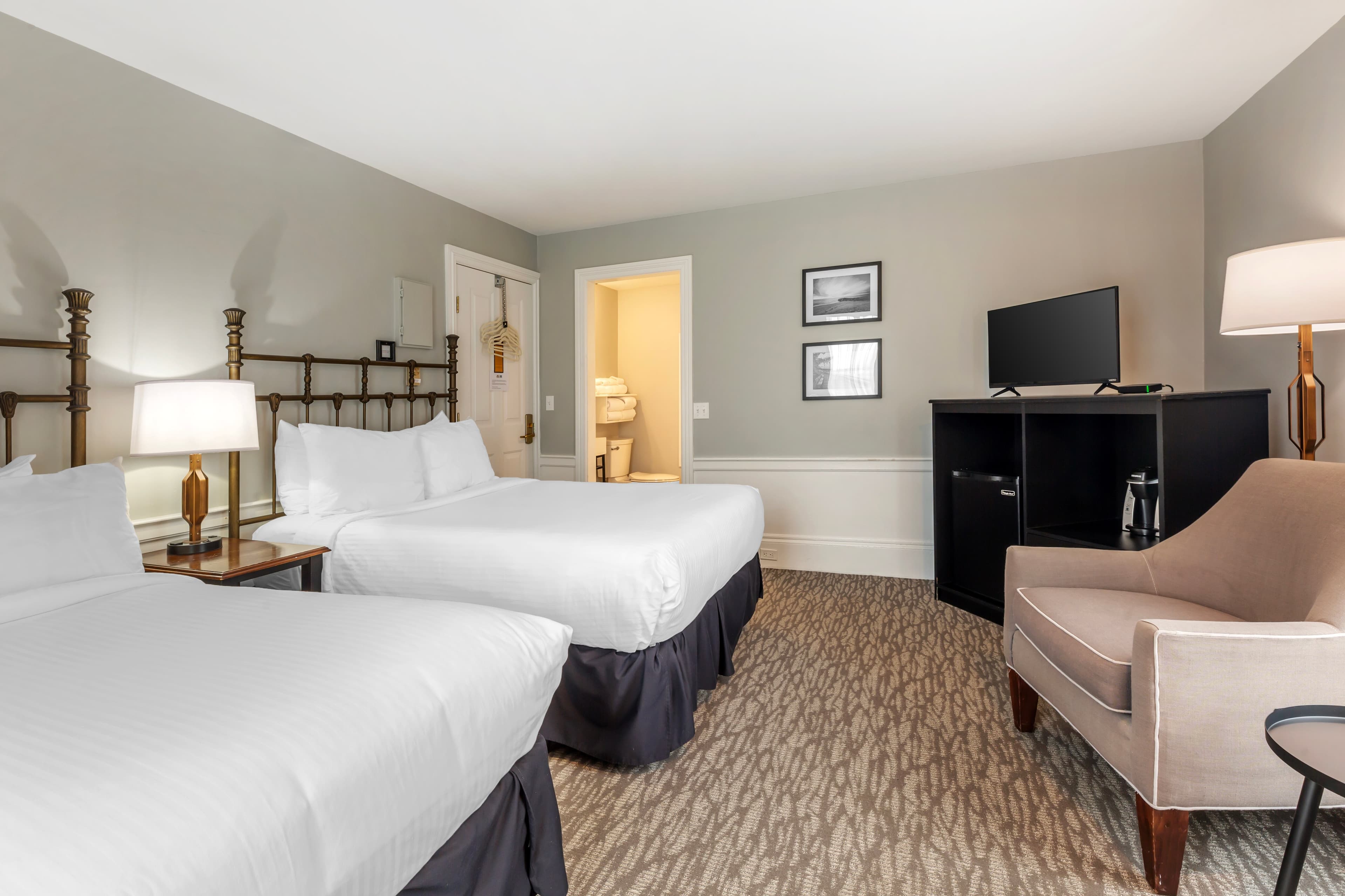 Essex Street Inn & Suites, an Ascend Collection Hotel — 8