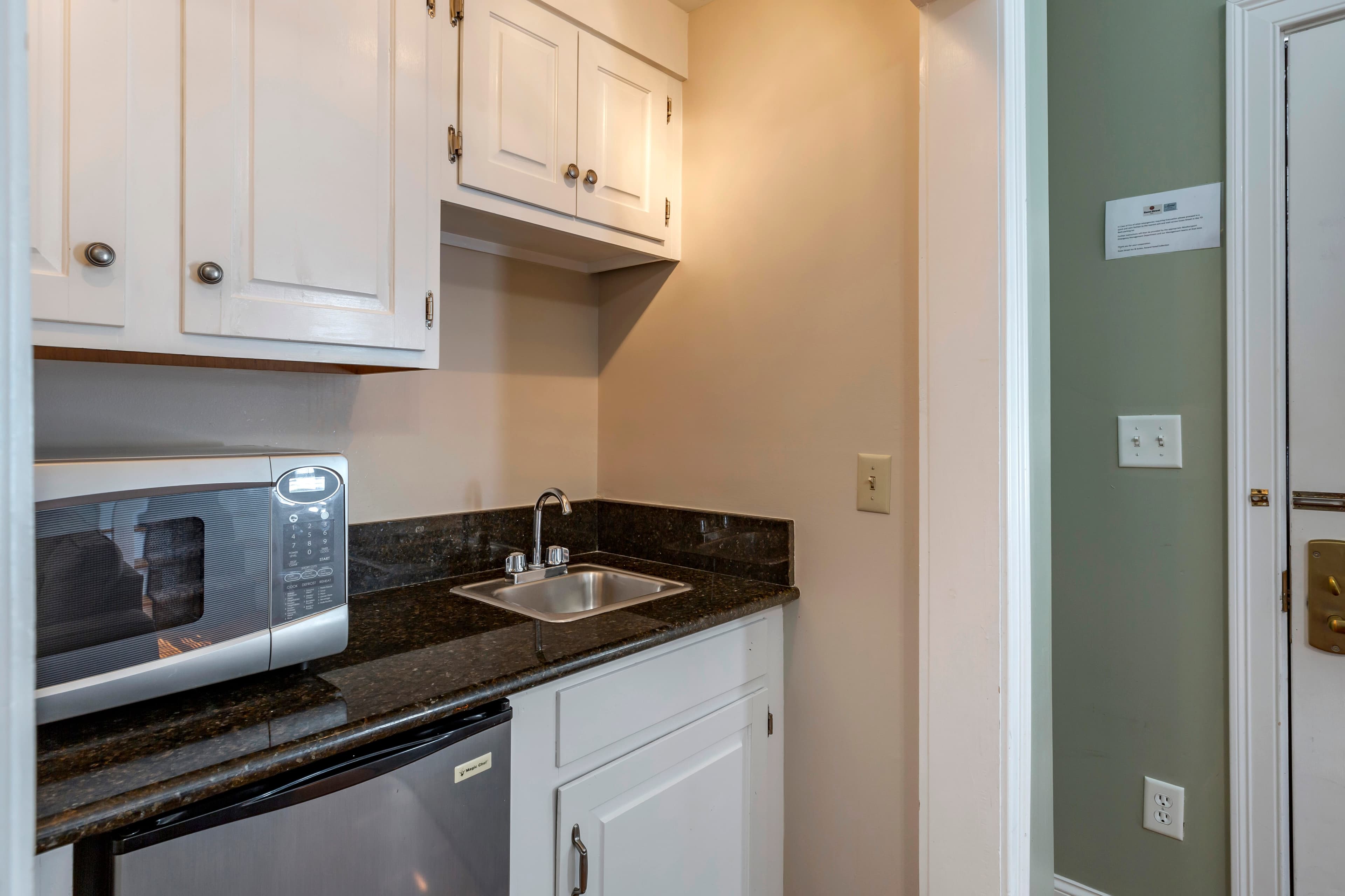 Essex Street Inn & Suites, an Ascend Collection Hotel — 54