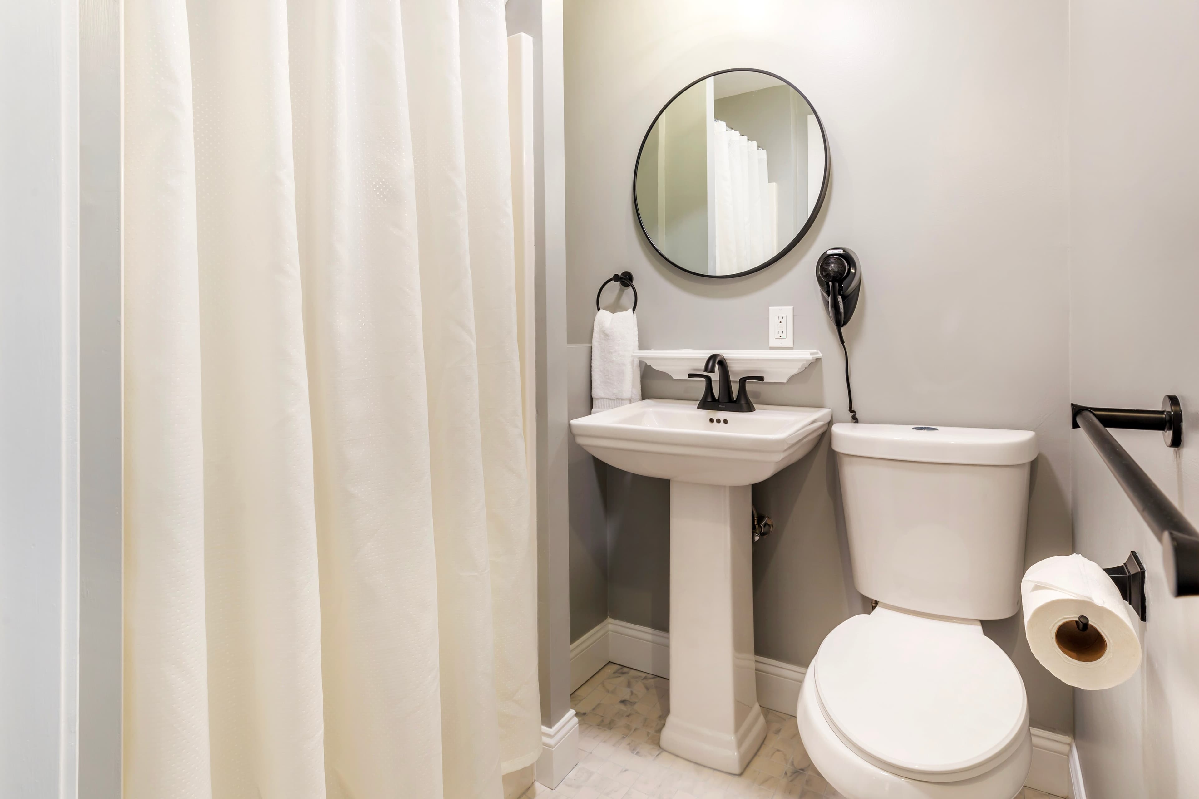 Essex Street Inn & Suites, an Ascend Collection Hotel — 11