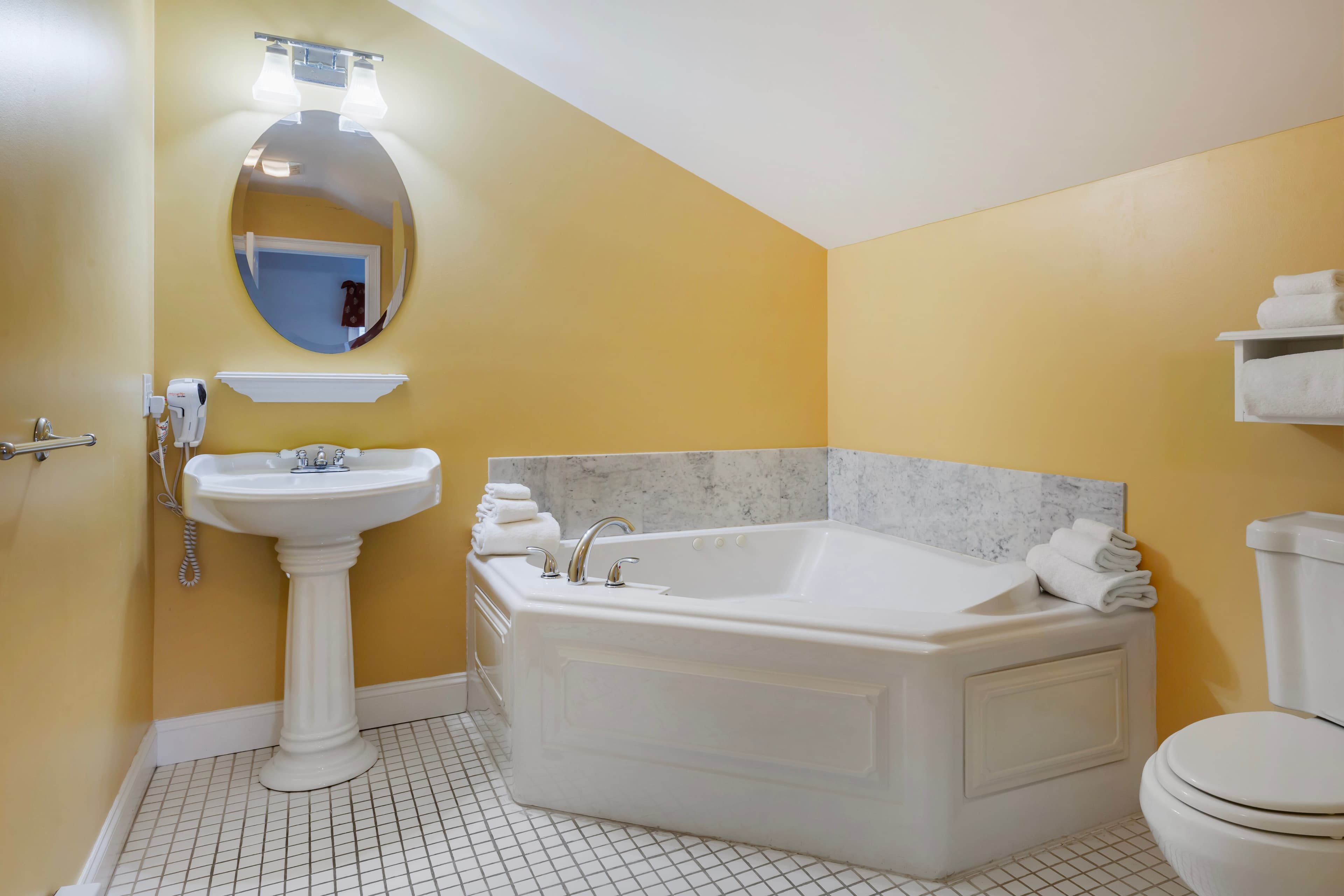 Essex Street Inn & Suites, an Ascend Collection Hotel — 32