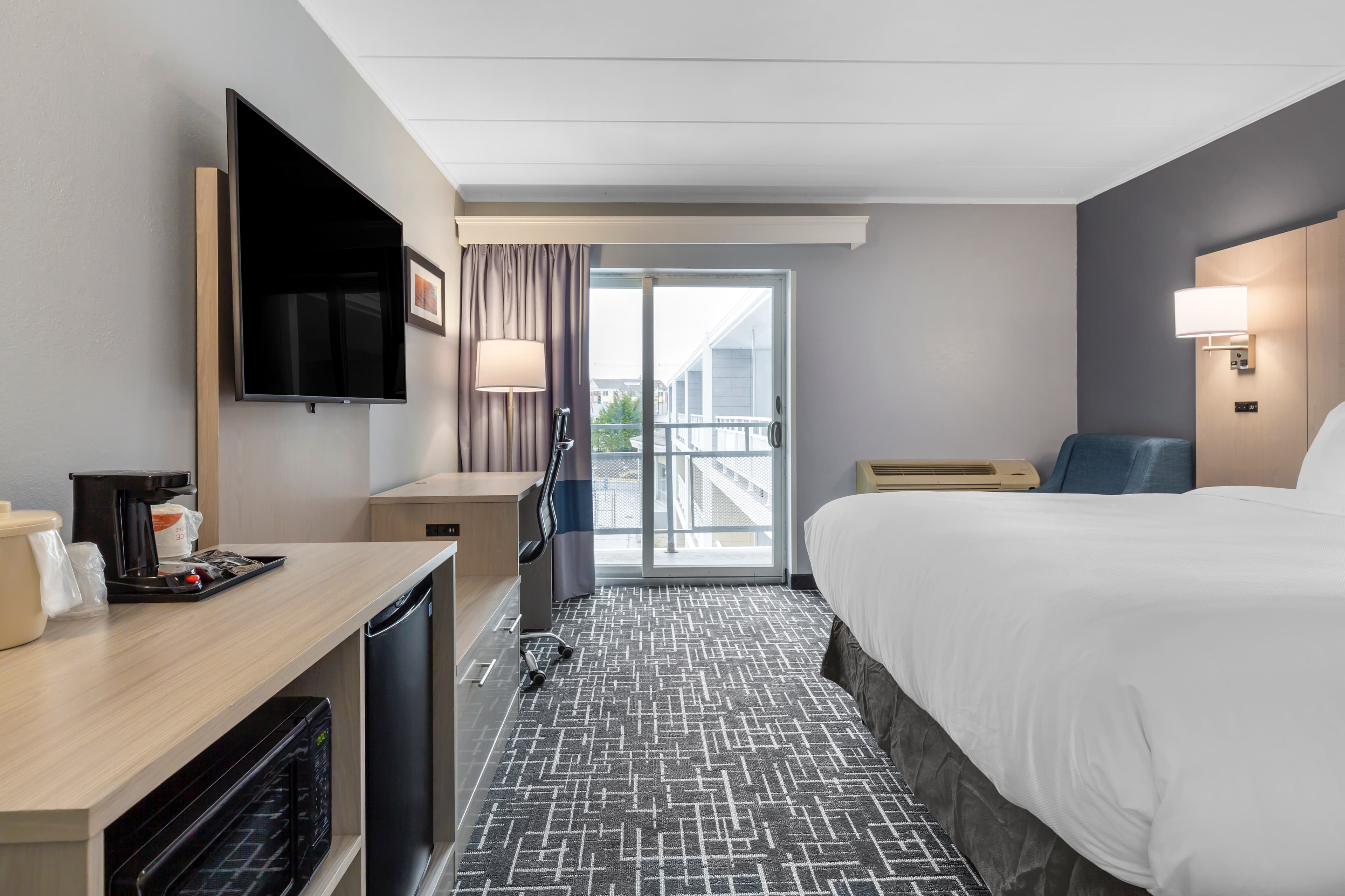 Comfort Inn Hyannis - Cape Cod — 7