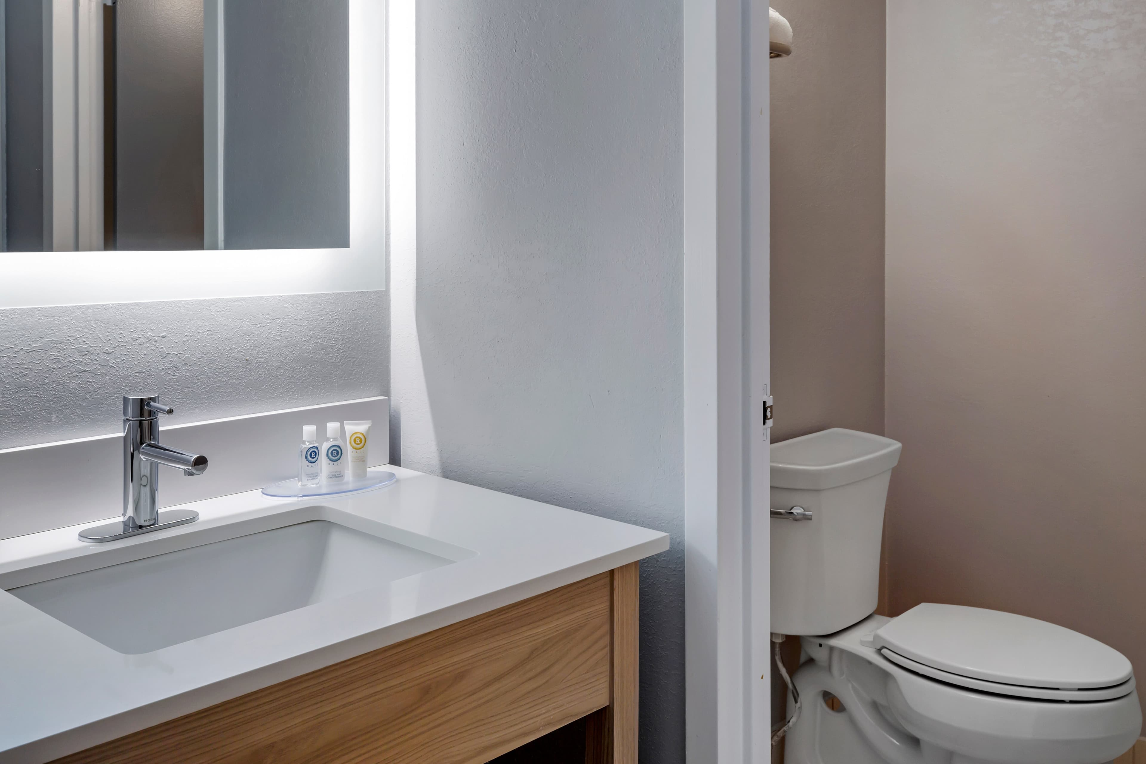Comfort Inn Hyannis - Cape Cod — 20