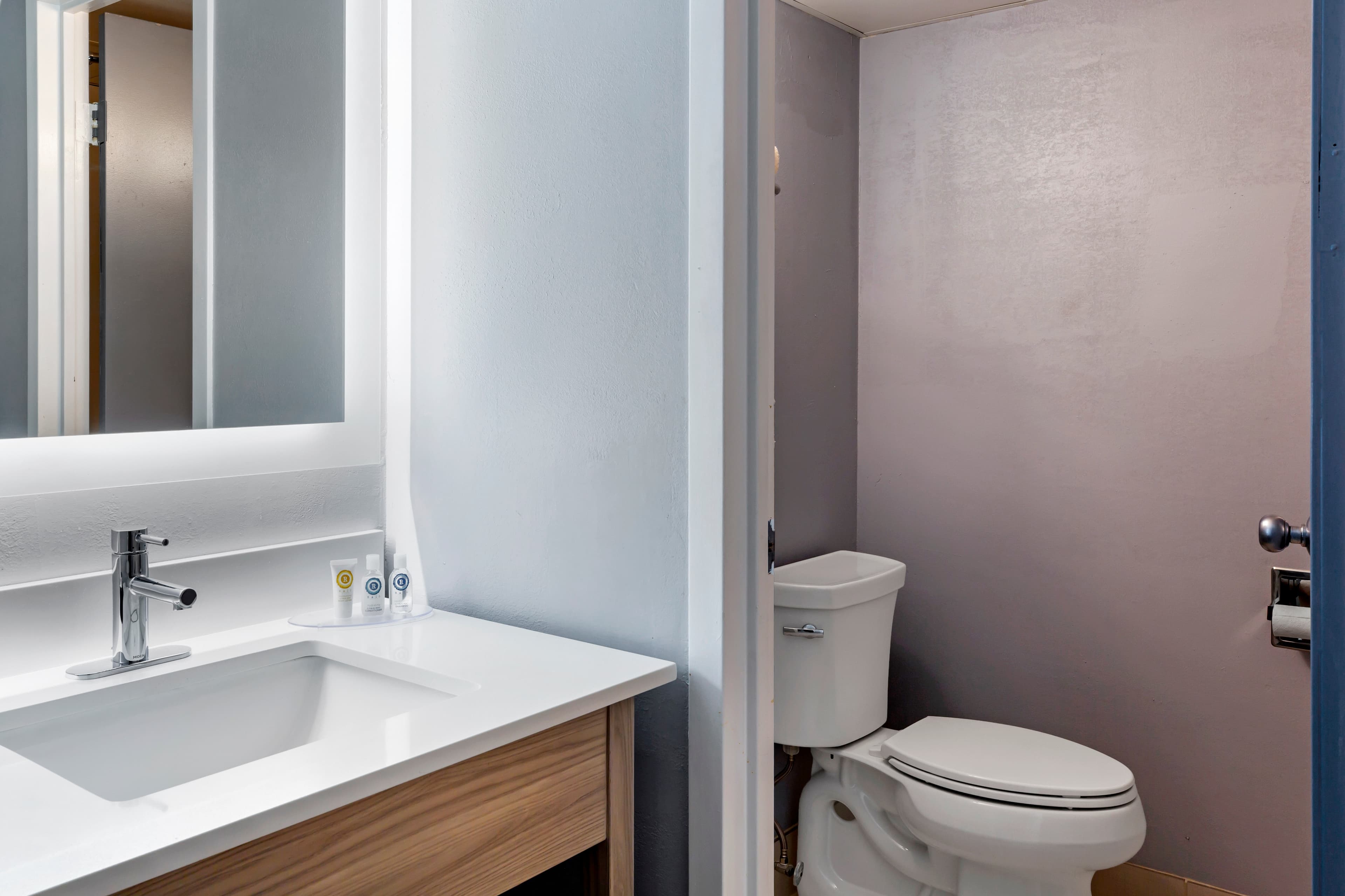 Comfort Inn Hyannis - Cape Cod — 49