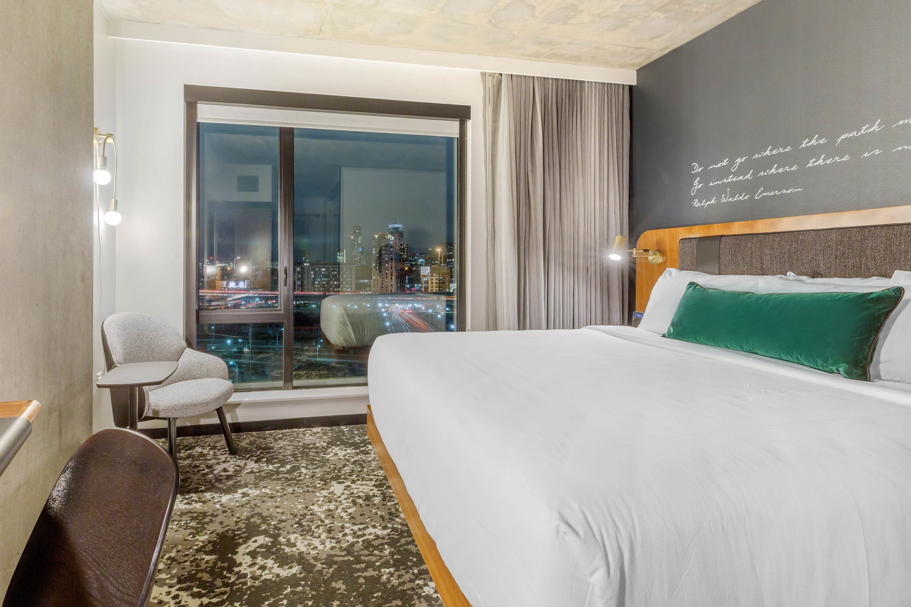 Cambria Hotel Boston Downtown - Seaport - Image 2