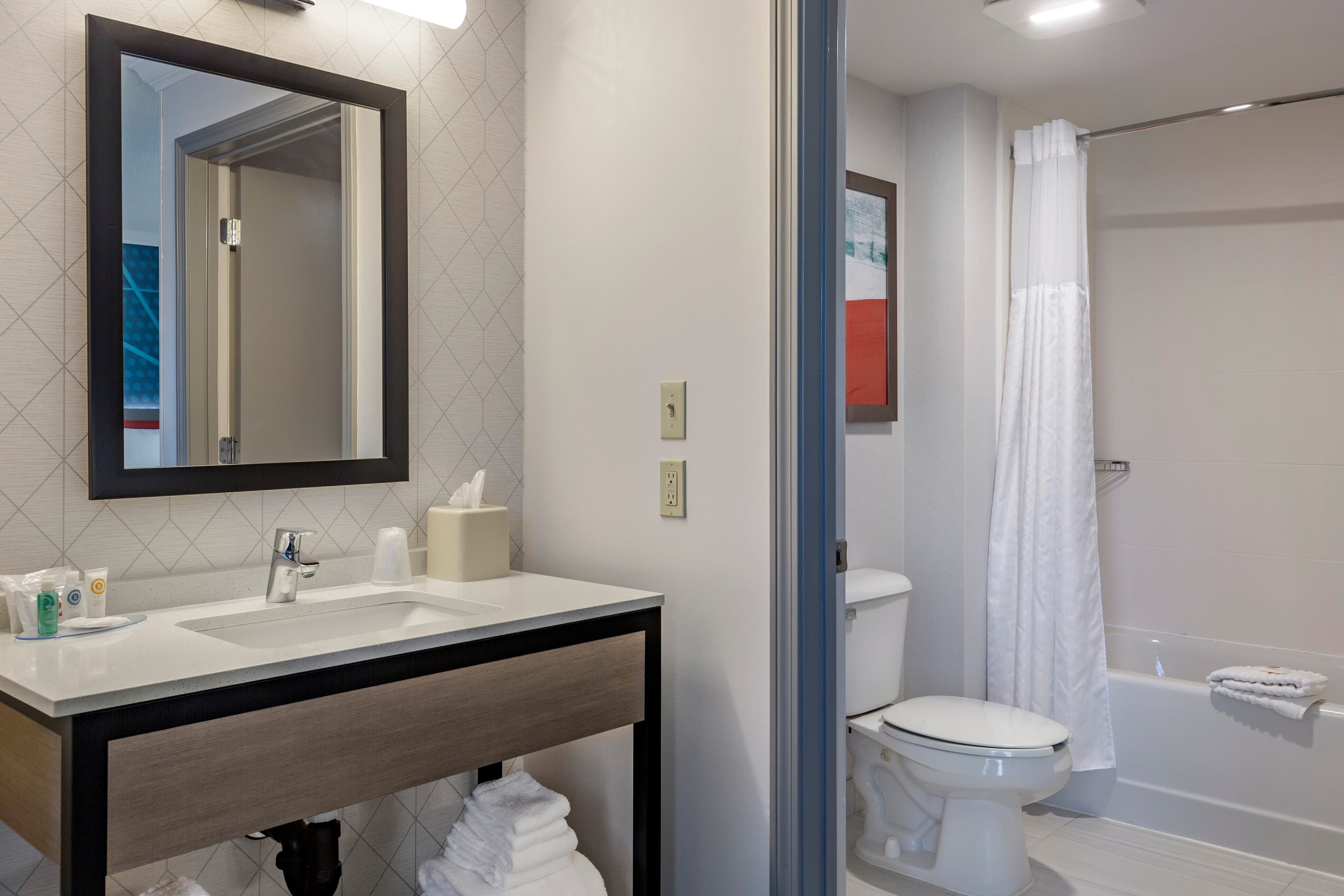 Comfort Inn & Suites Hadley - Amherst — 32