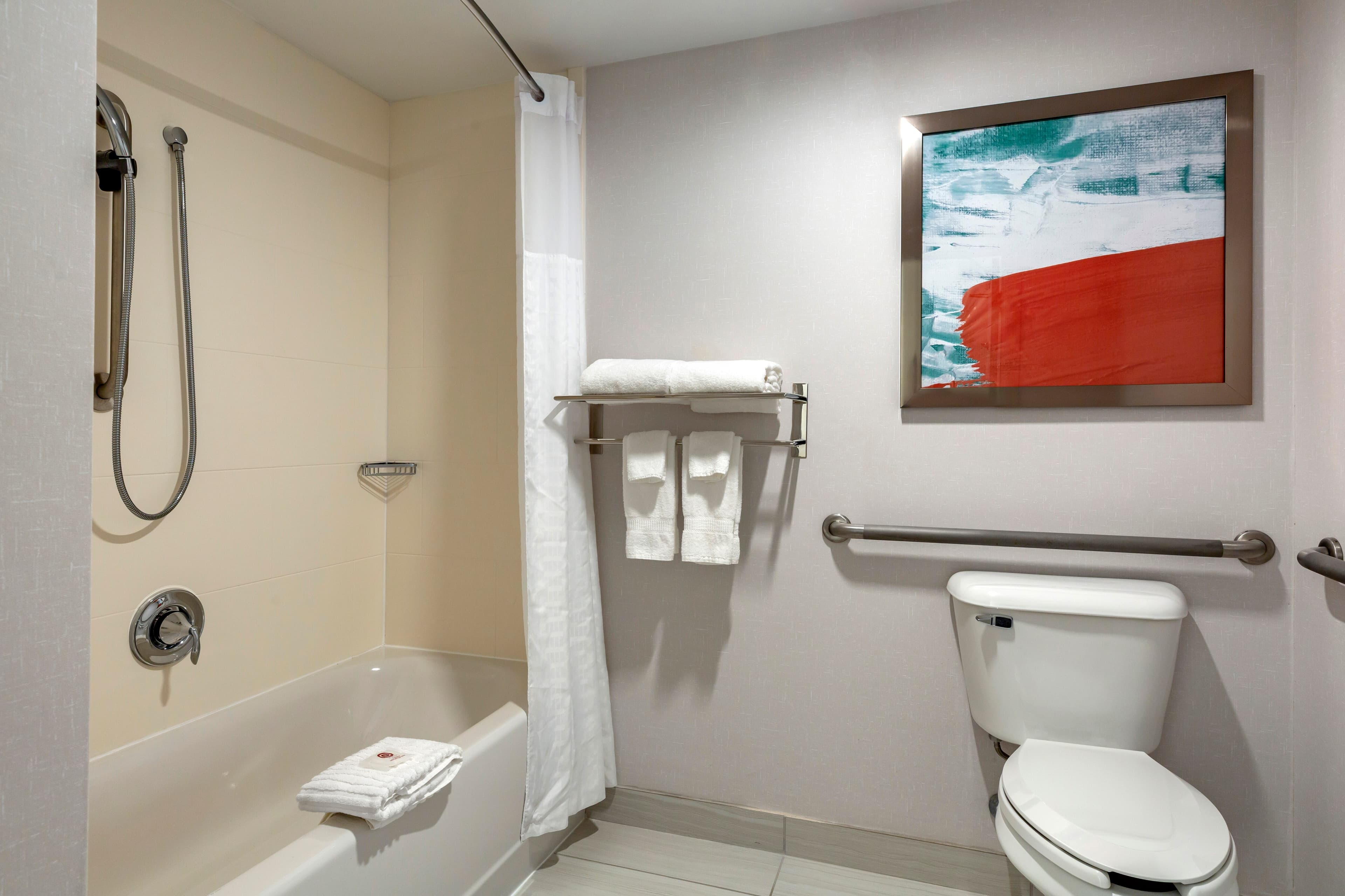 Comfort Inn & Suites Hadley - Amherst — 9