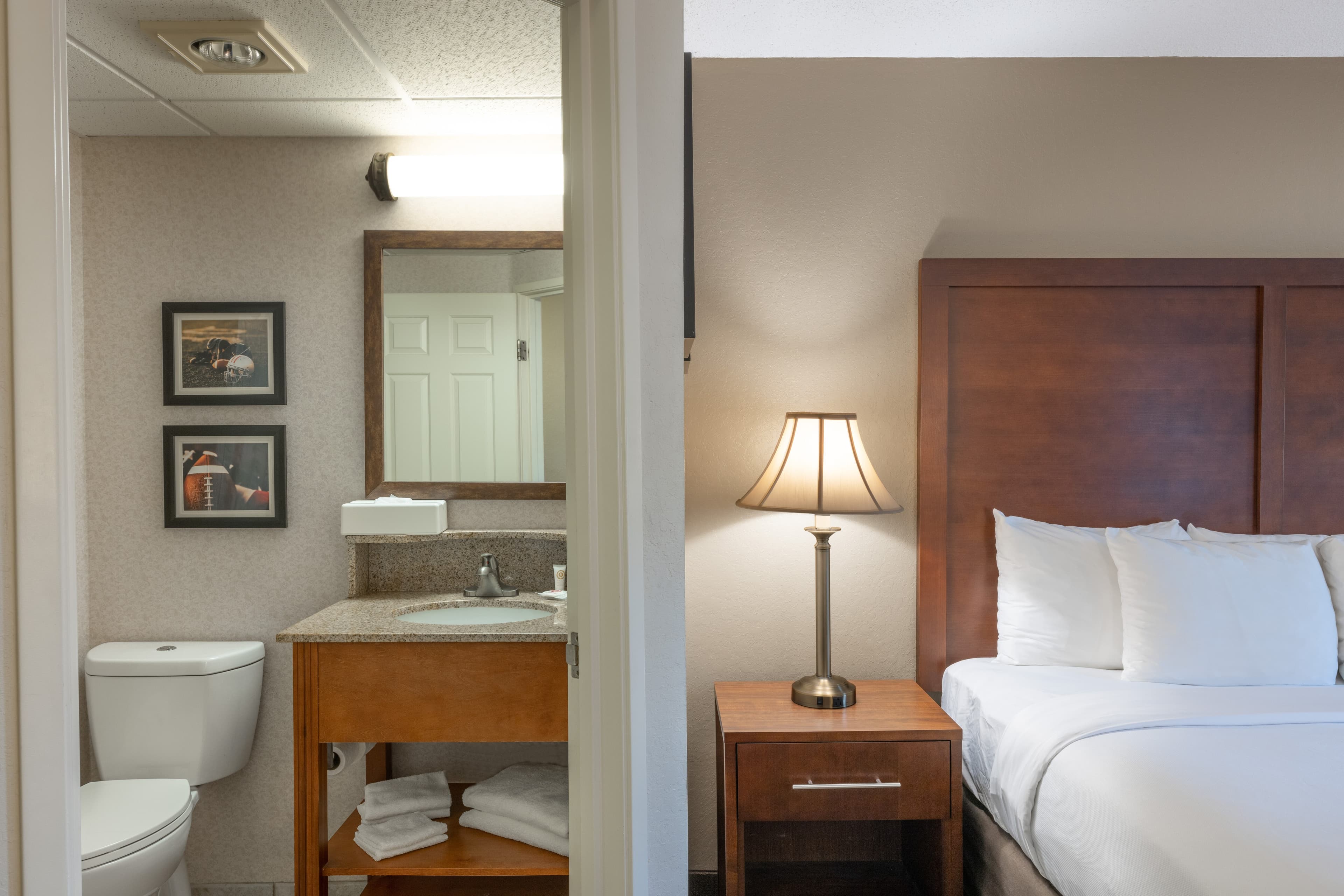MainStay Suites Foxboro - Mansfield - Image 3