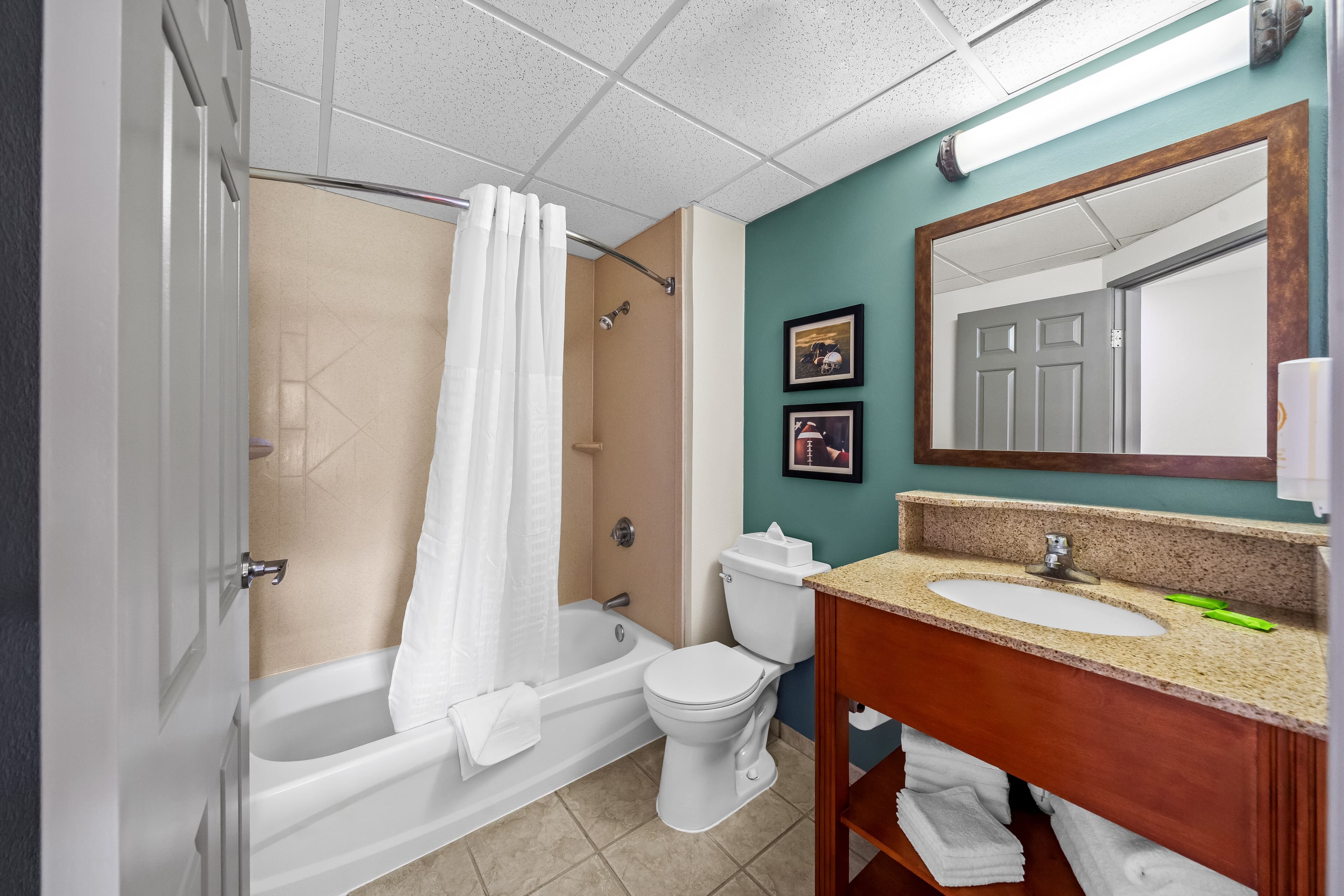 MainStay Suites Foxboro - Mansfield — 14