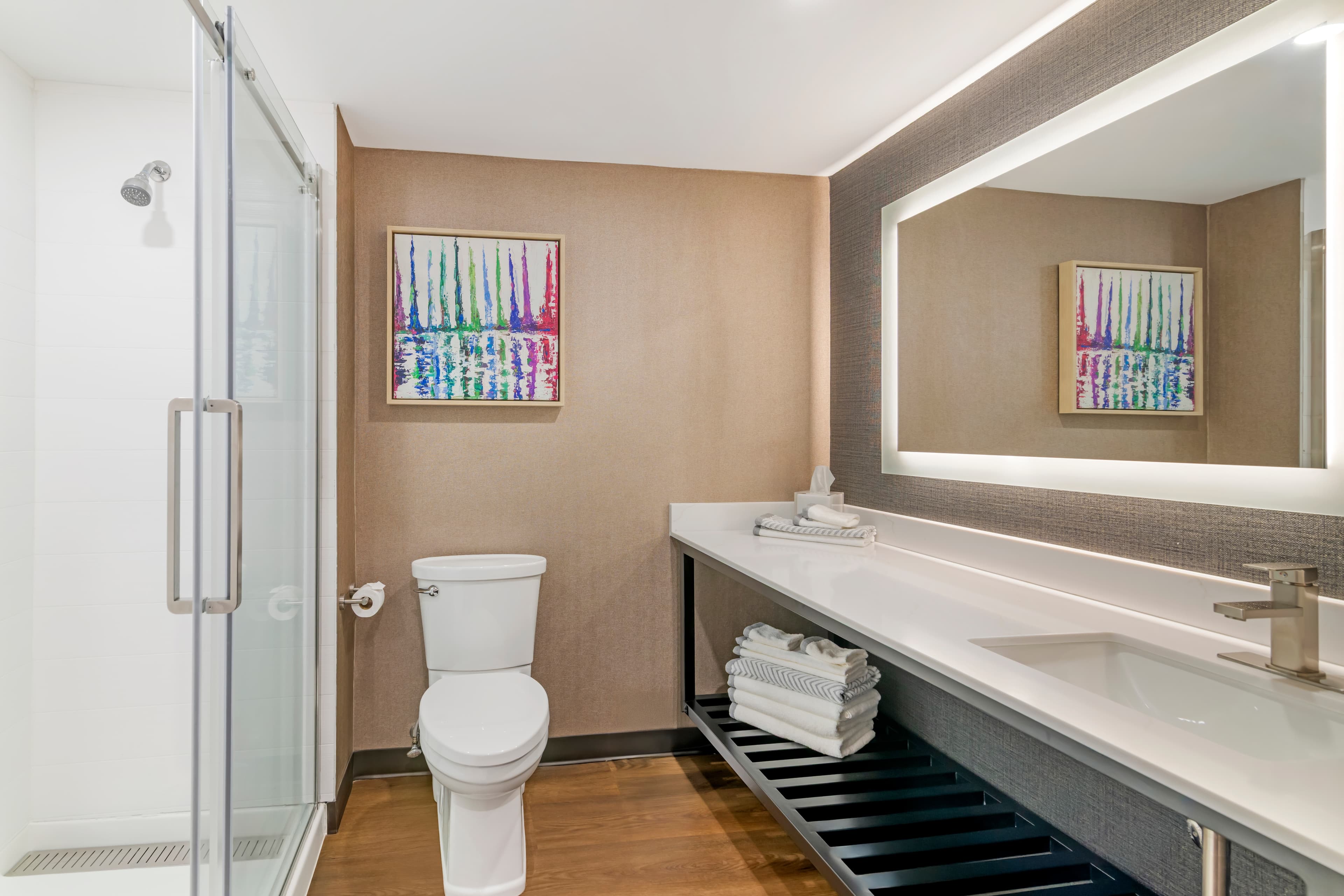 Cambria Hotel & Suites Plymouth — 14