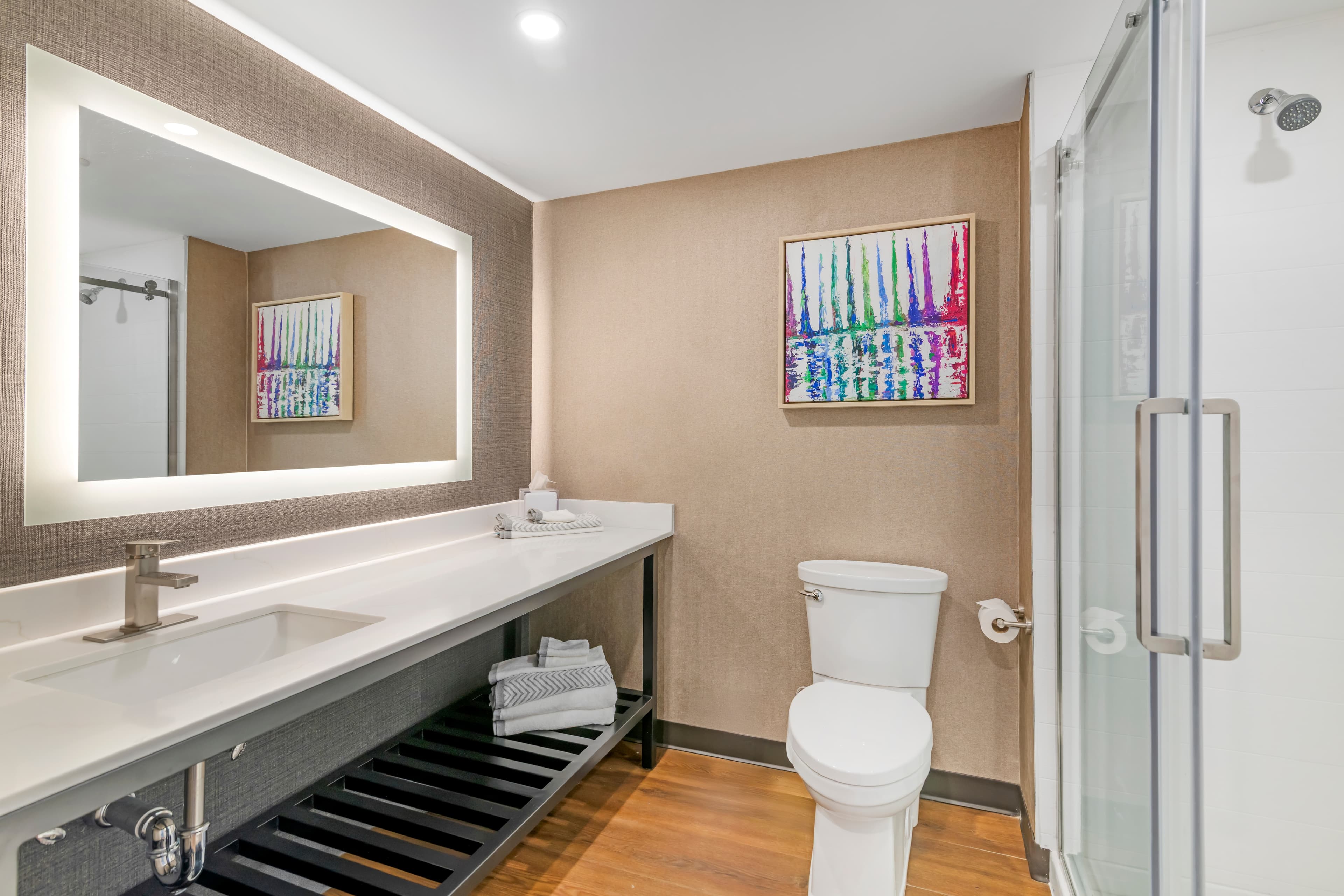 Cambria Hotel & Suites Plymouth — 20