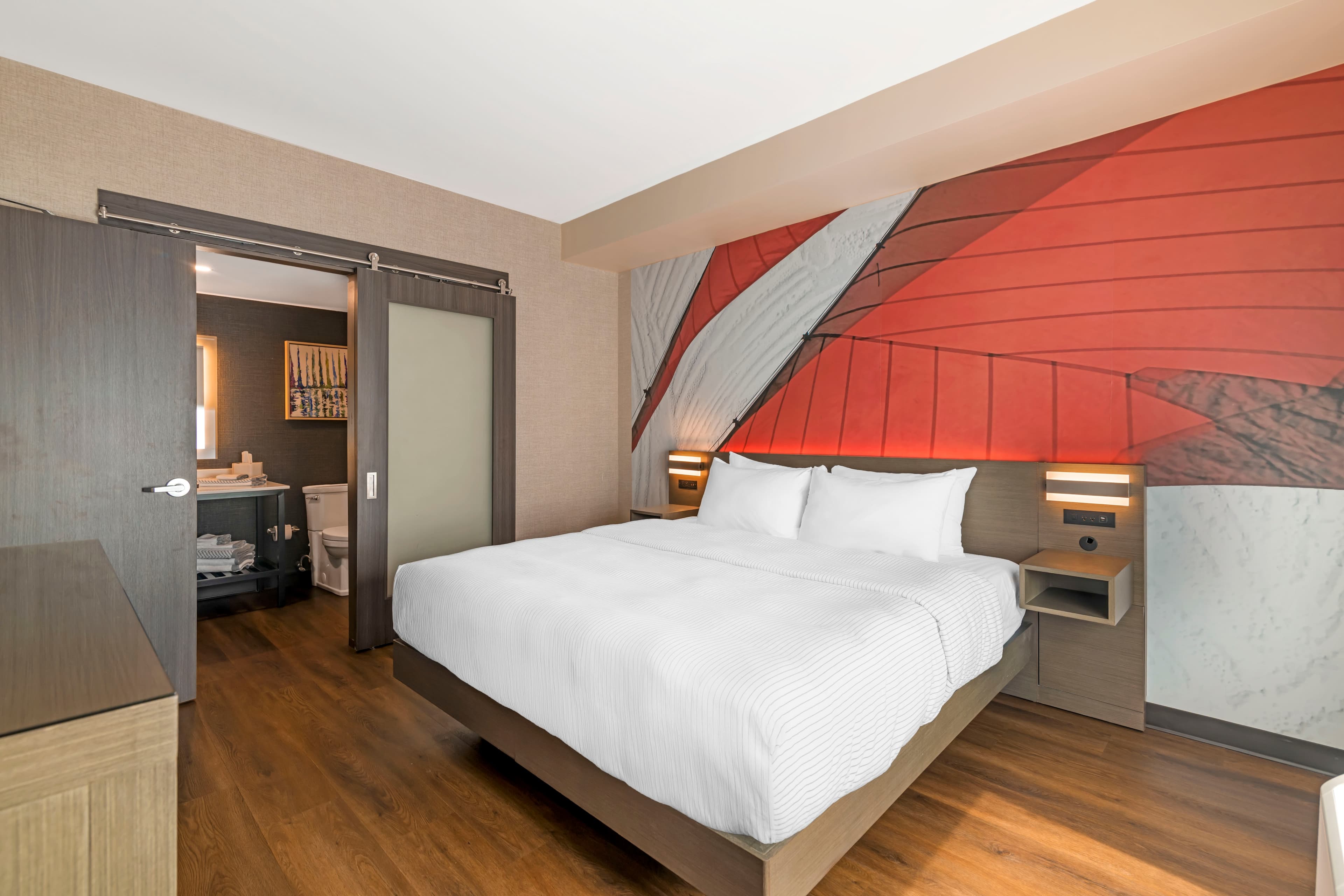 Cambria Hotel & Suites Plymouth — 78