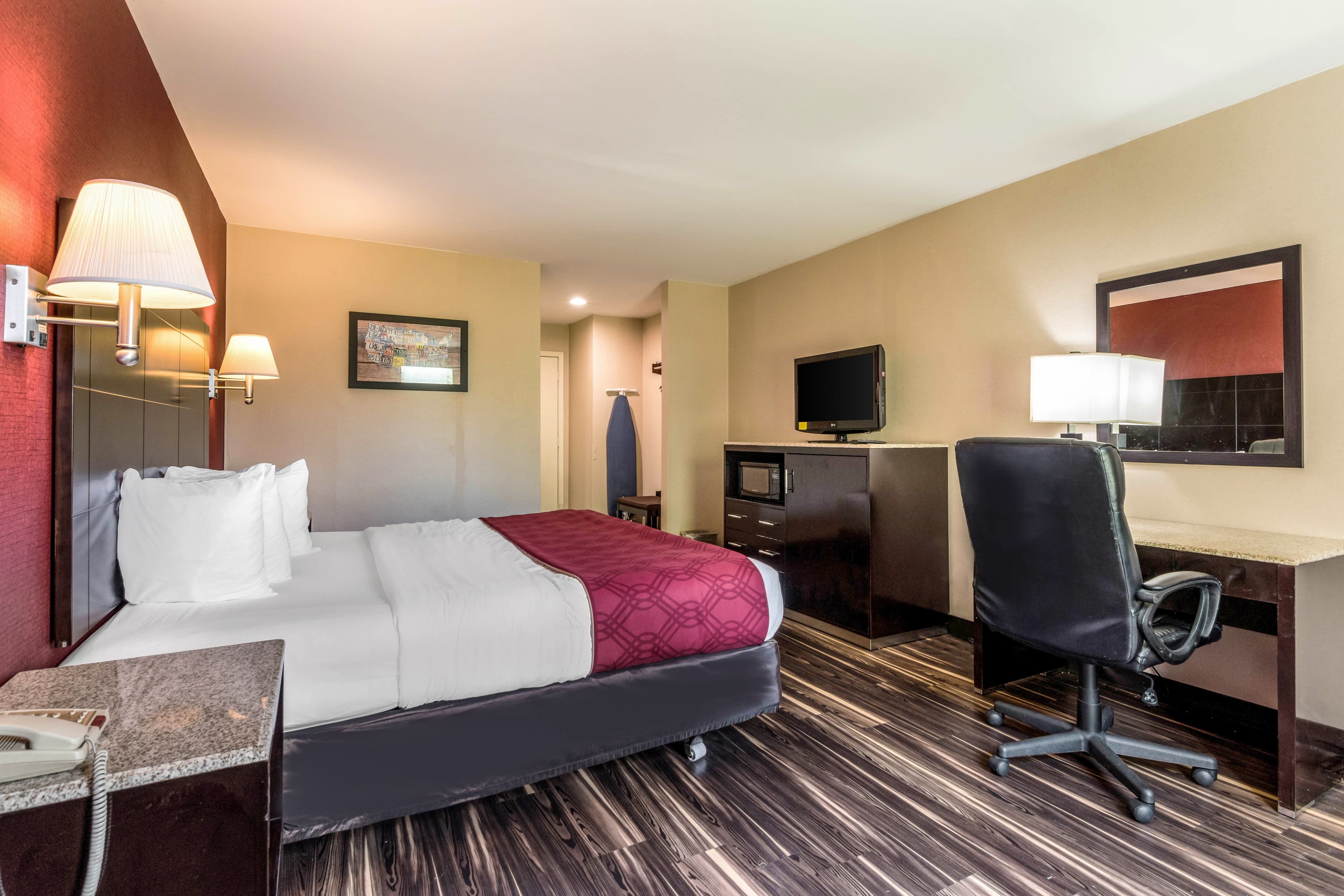 Econo Lodge Pocomoke City Hwy 13 — 9