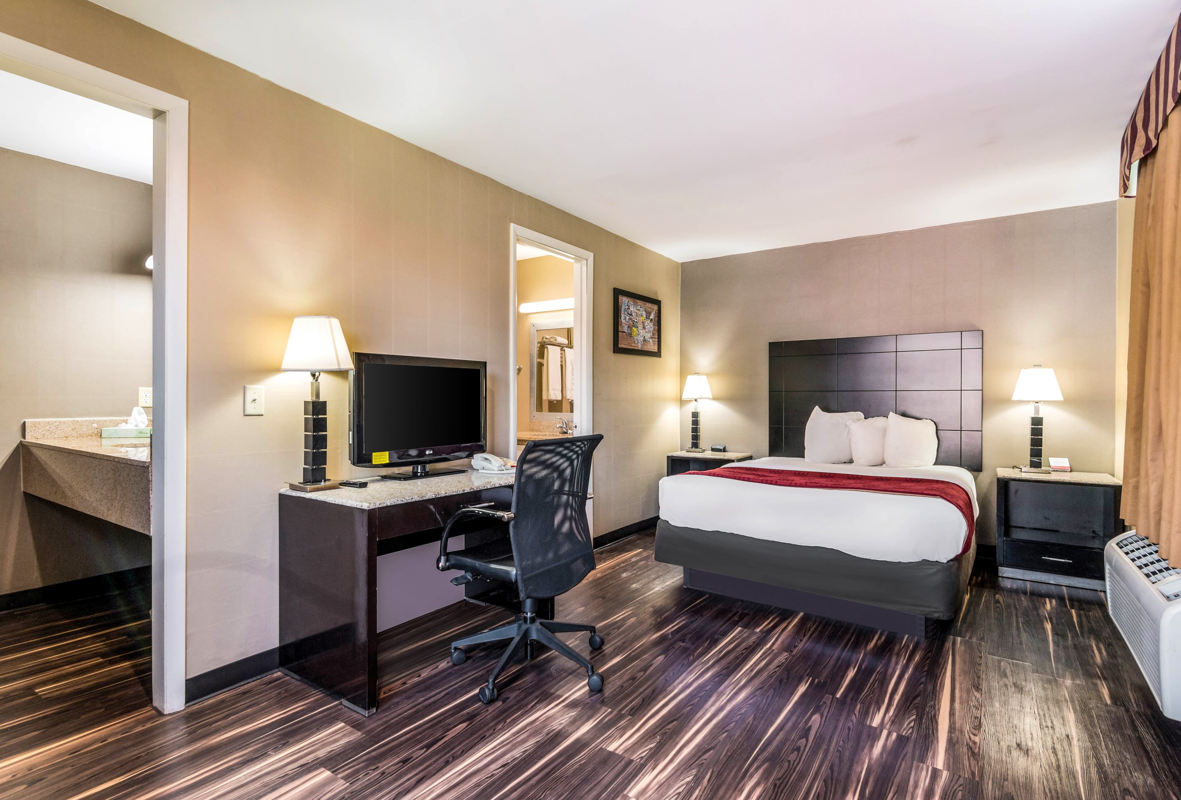 Econo Lodge Pocomoke City Hwy 13 — 12