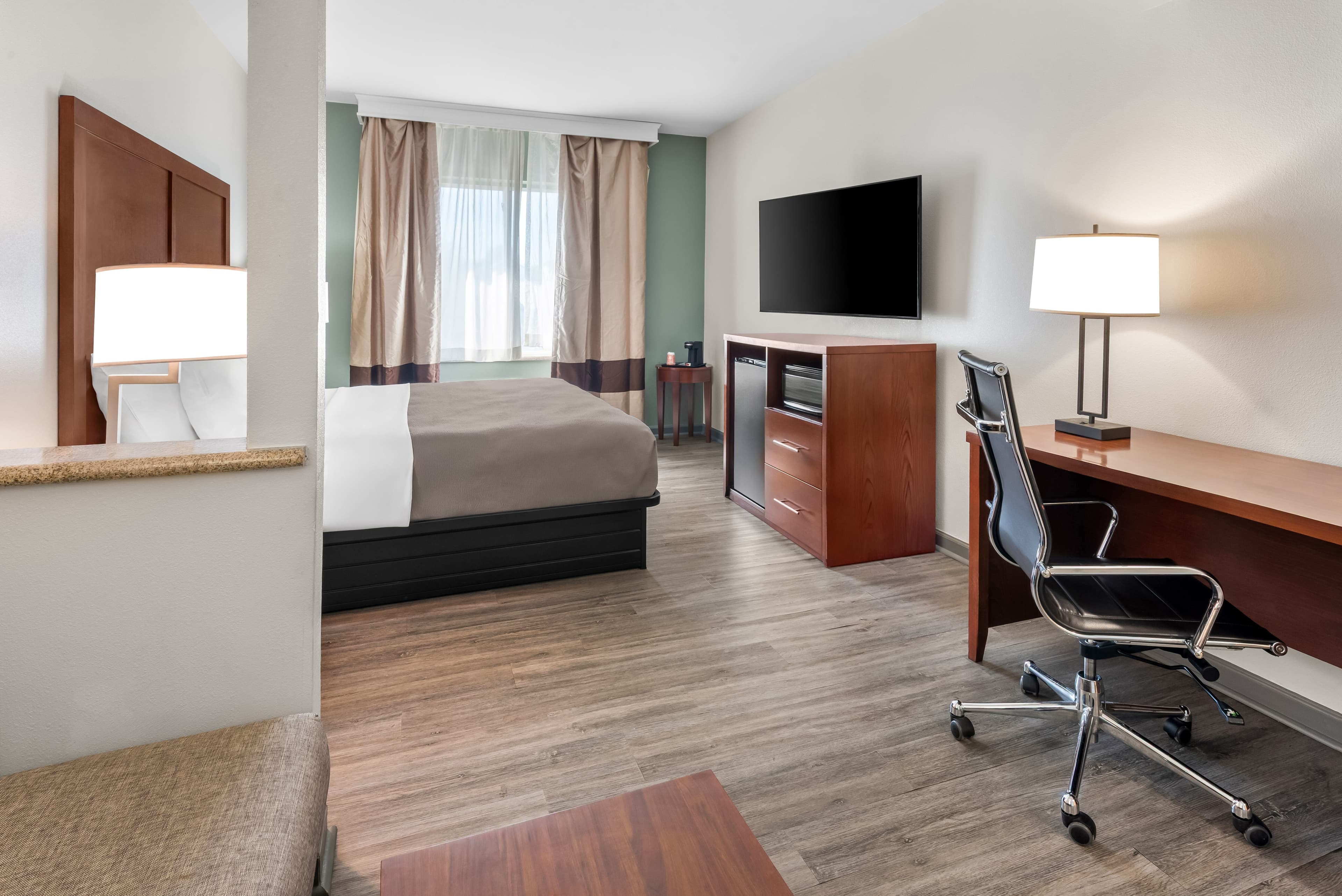Quality Suites Waldorf — 10