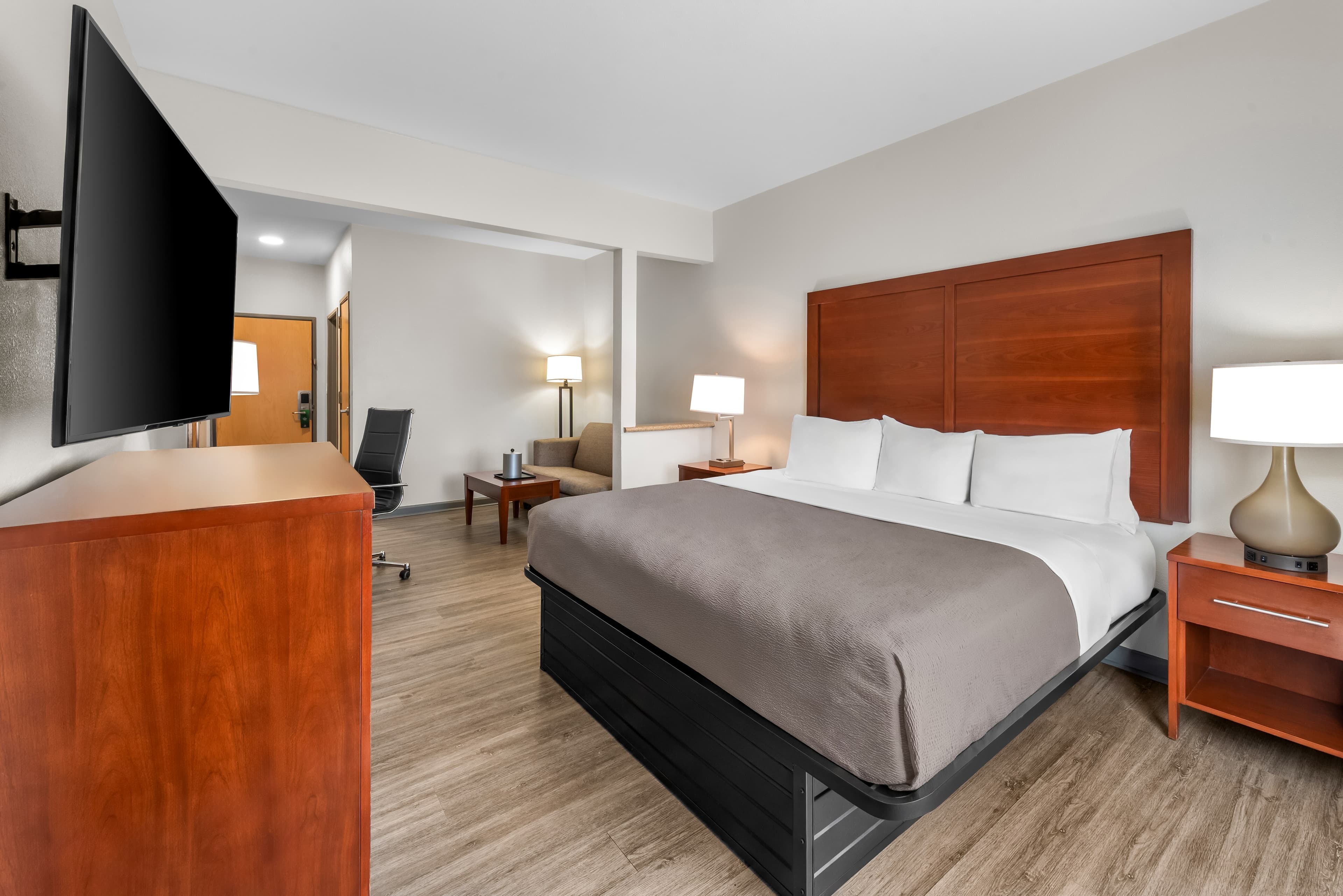 Quality Suites Waldorf — 12