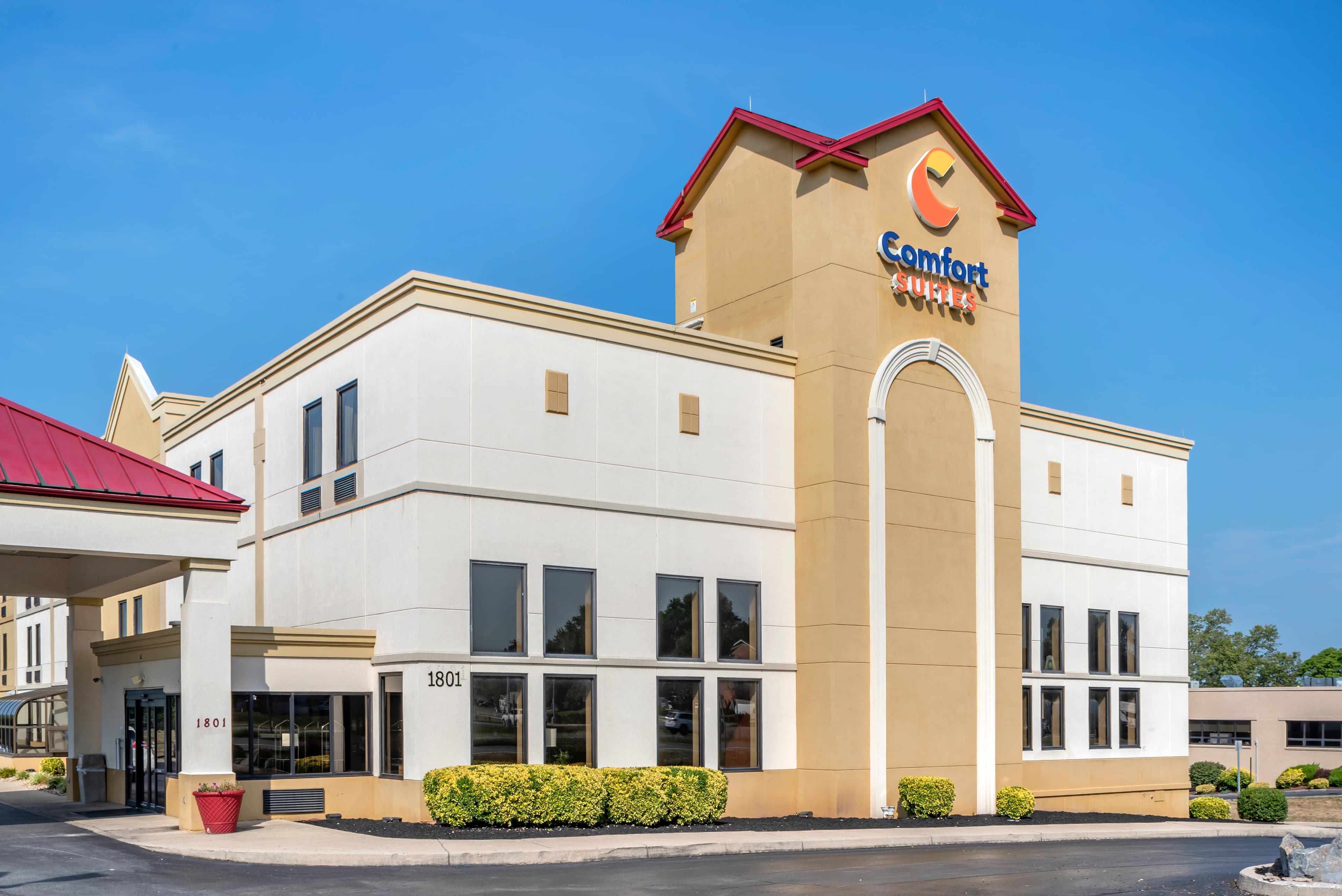 Comfort Suites Hagerstown Southeast - Image 1