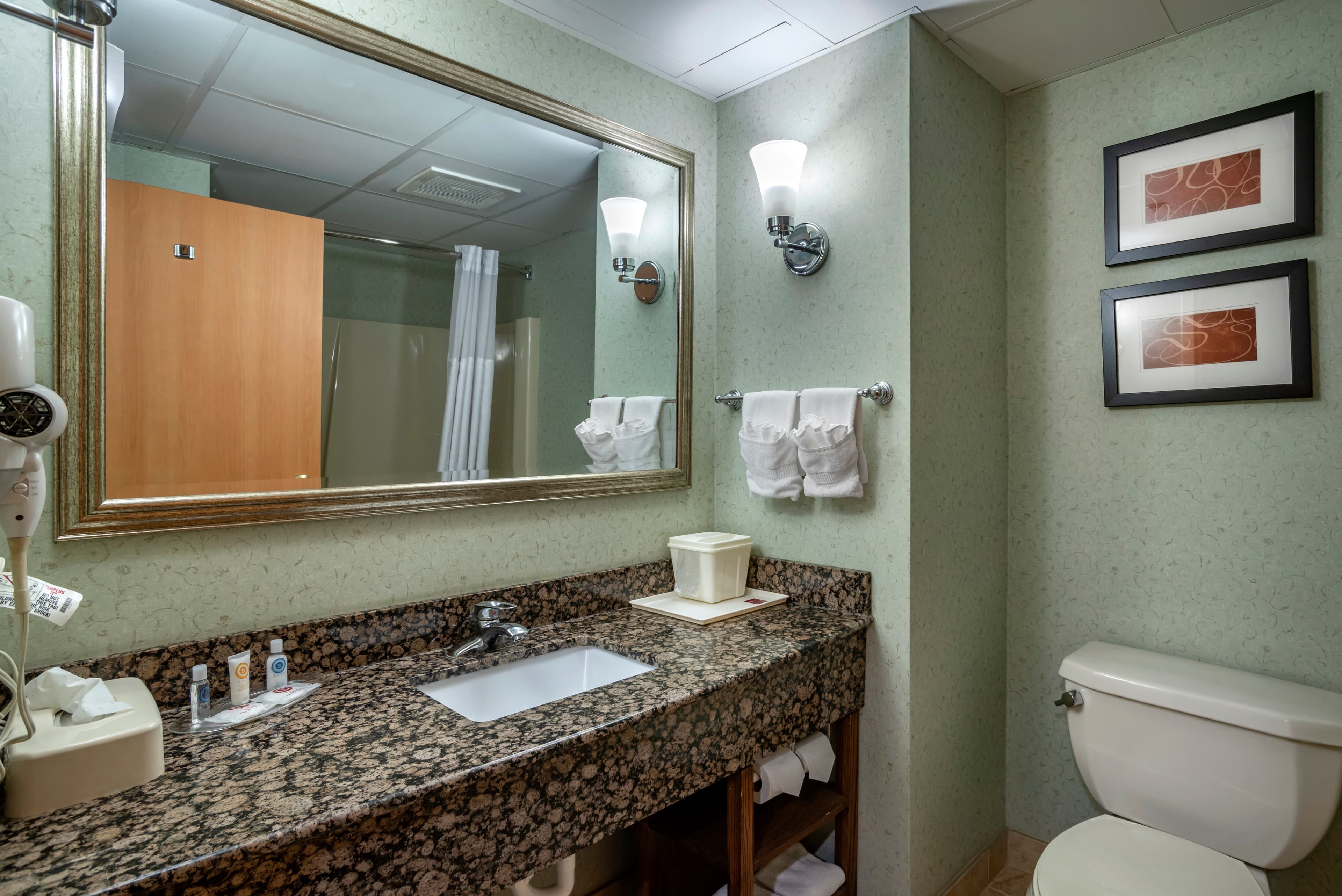 Comfort Suites Hagerstown Southeast - Image 5