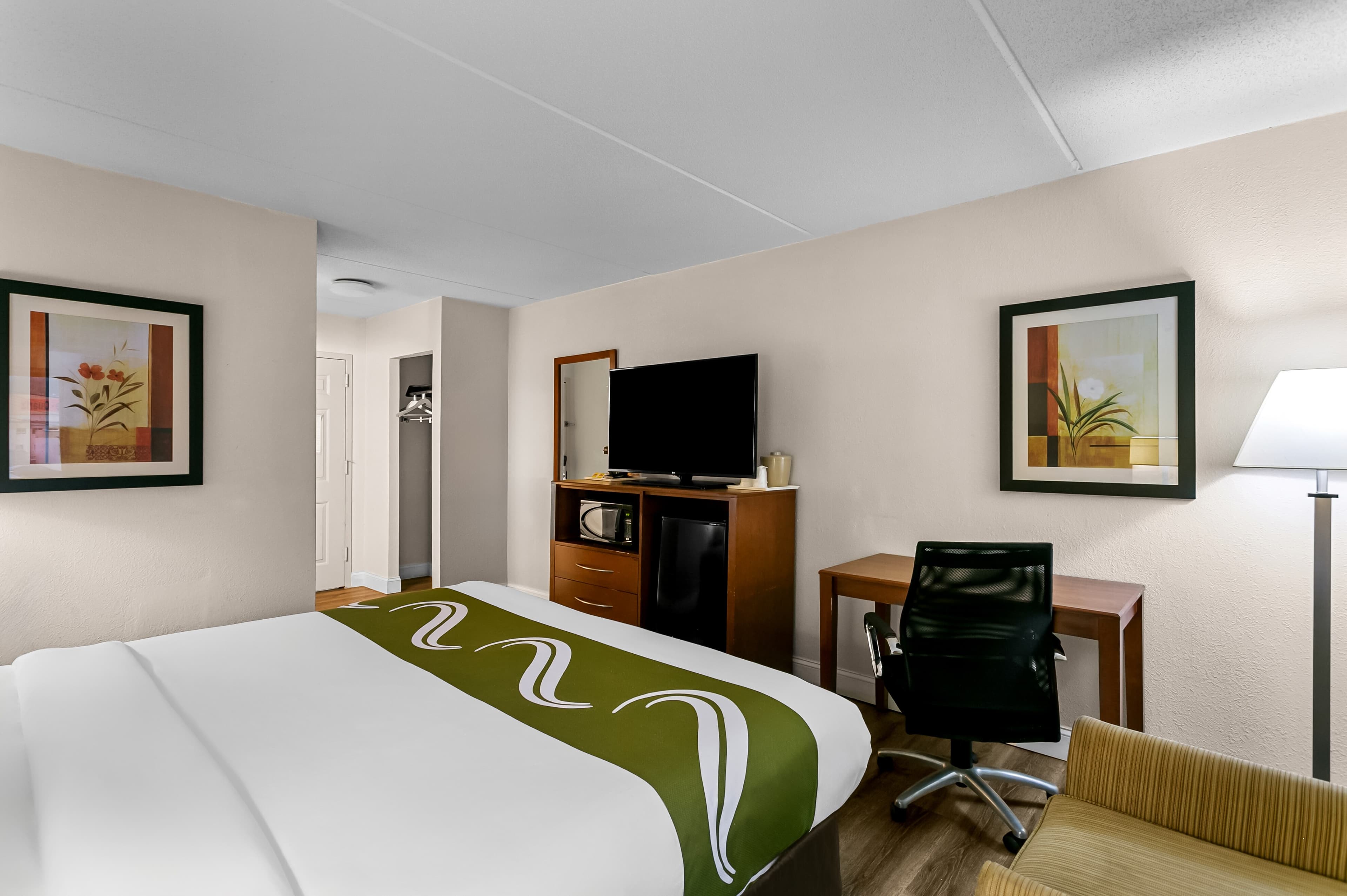 Quality Inn Jessup - Columbia South Near Fort Meade - Image 2