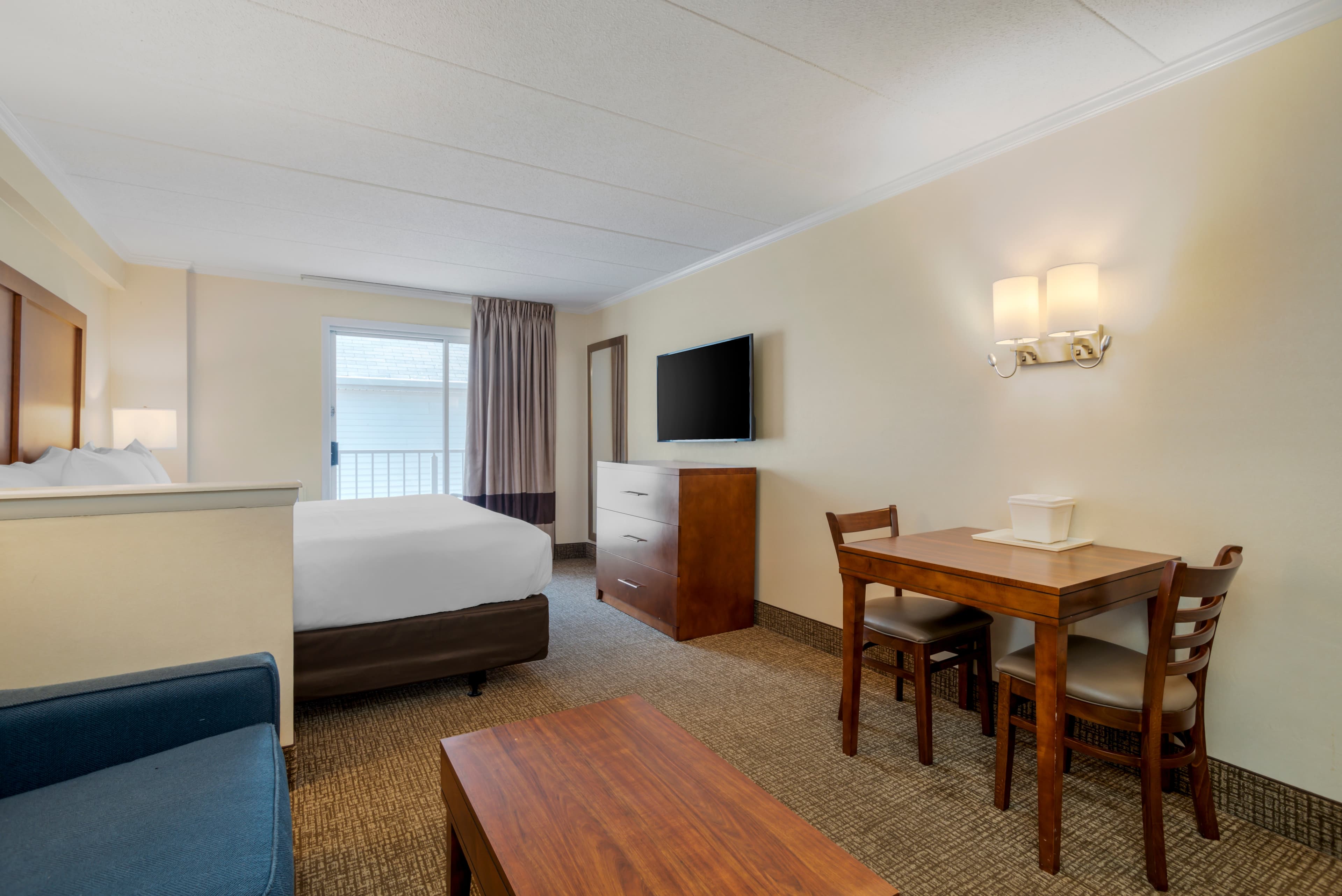 Comfort Inn Ocean City Boardwalk — 5