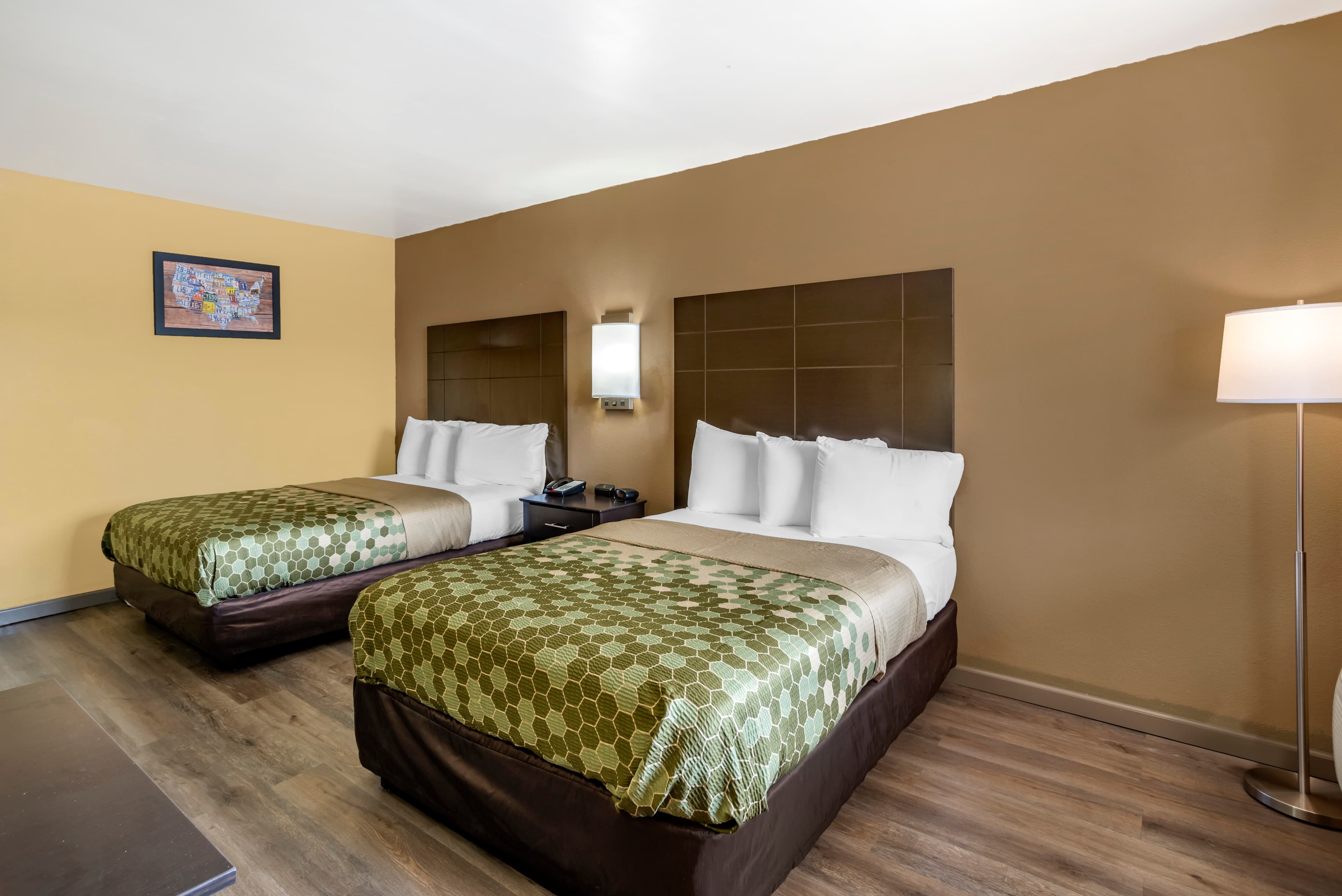 Econo Lodge Easton Route 50 - Image 2