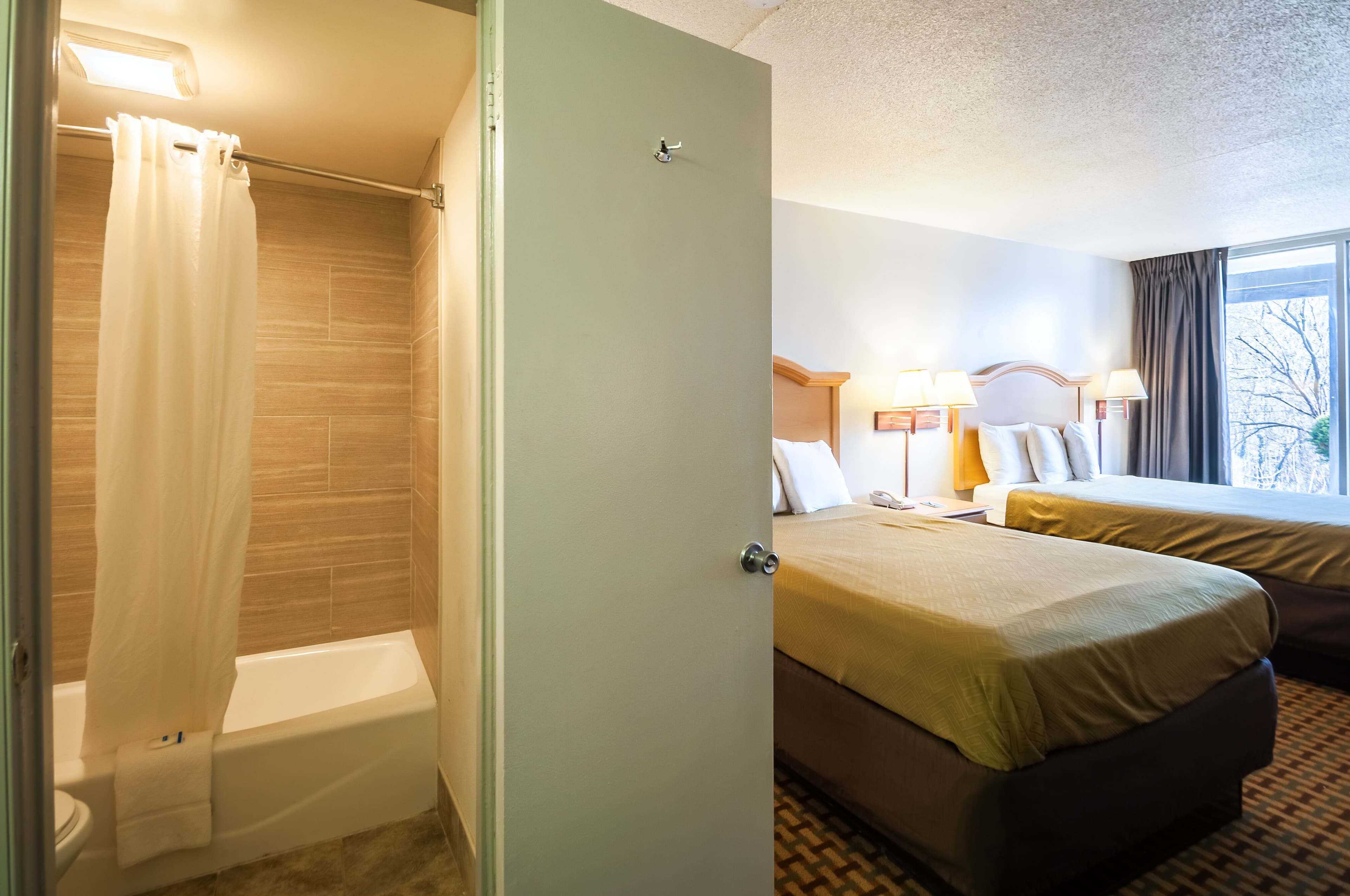 Econo Lodge Elkridge near Arundel Mills - Image 4