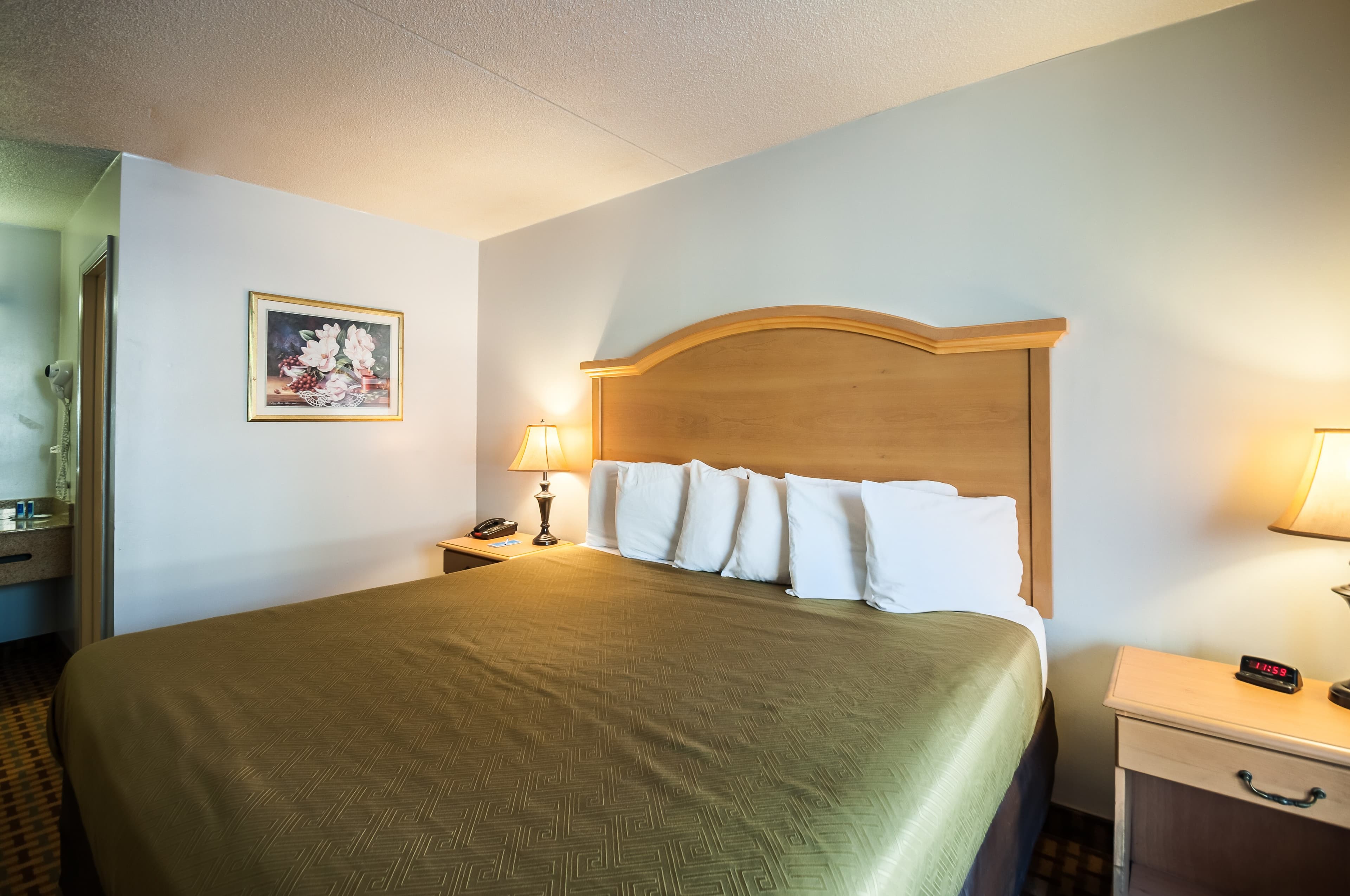 Econo Lodge Elkridge near Arundel Mills - Image 1