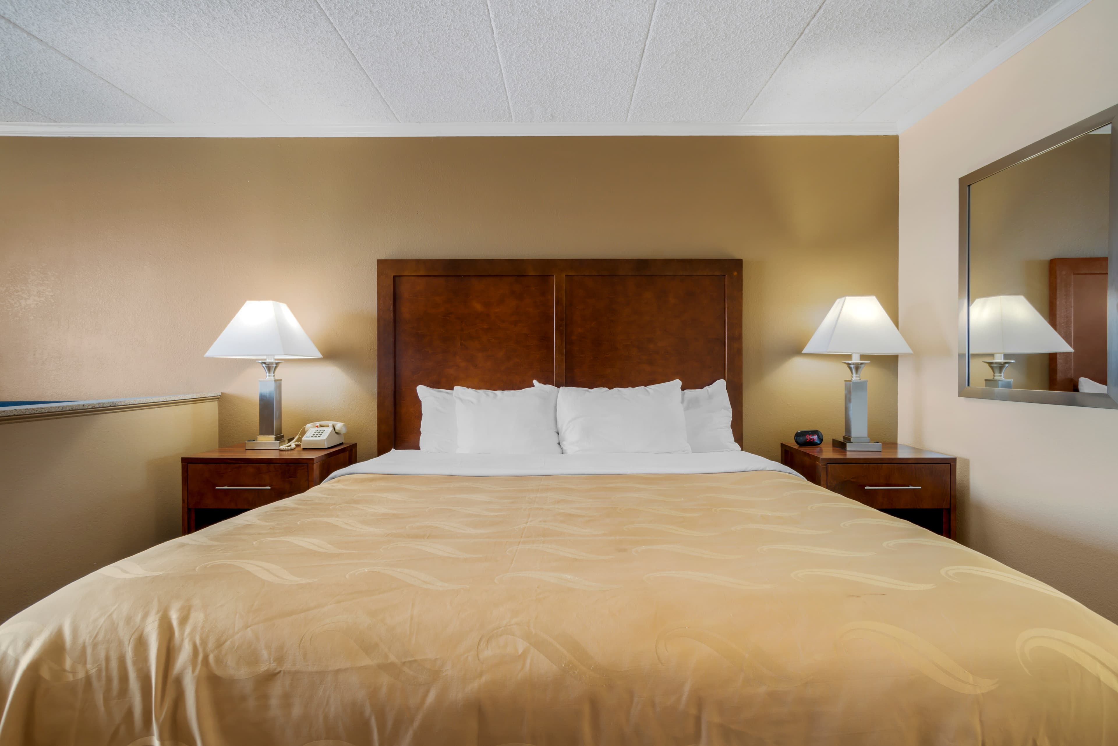 Quality Inn & Suites Ocean City Fenwick - Image 4