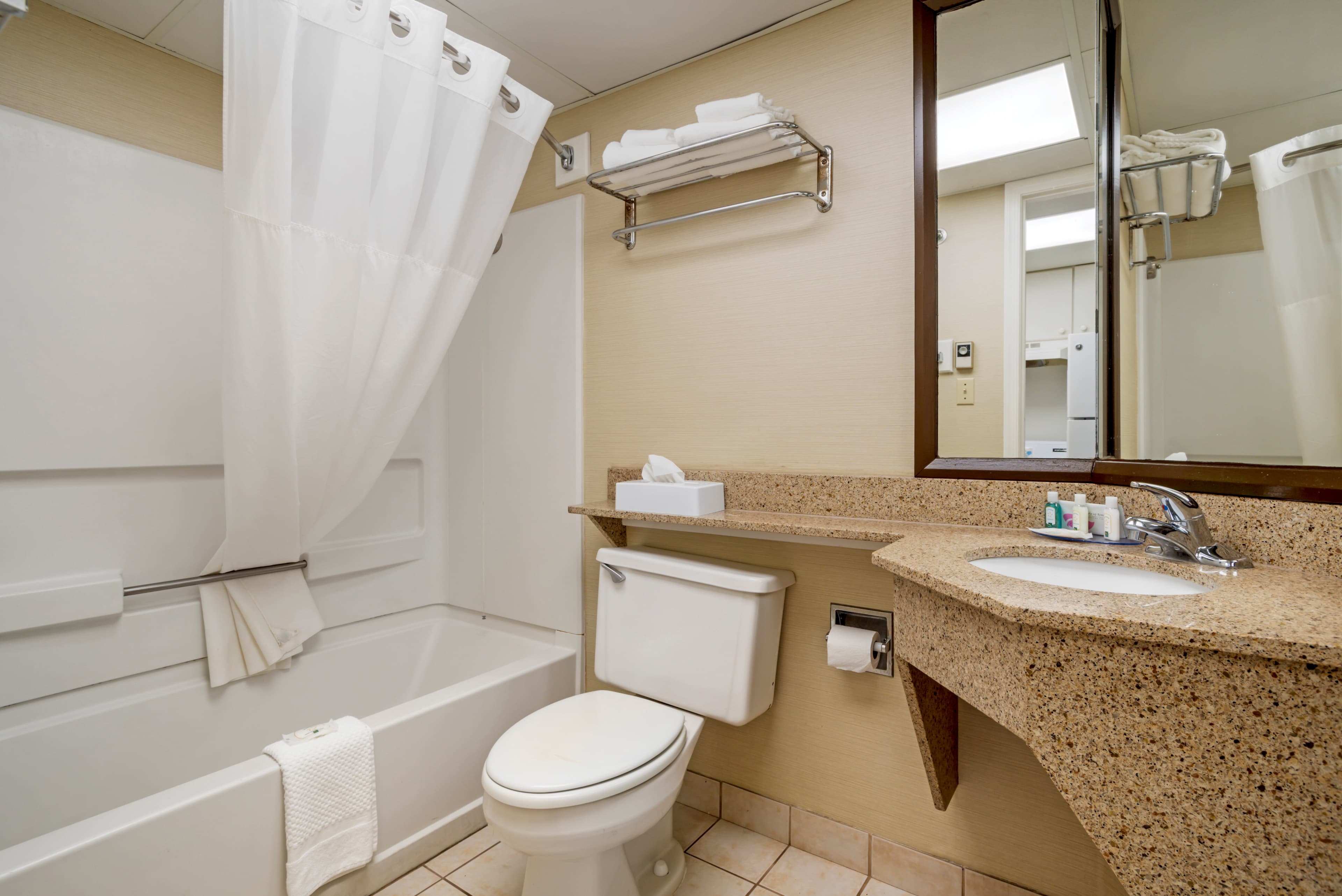 Quality Inn & Suites Ocean City Fenwick — 18