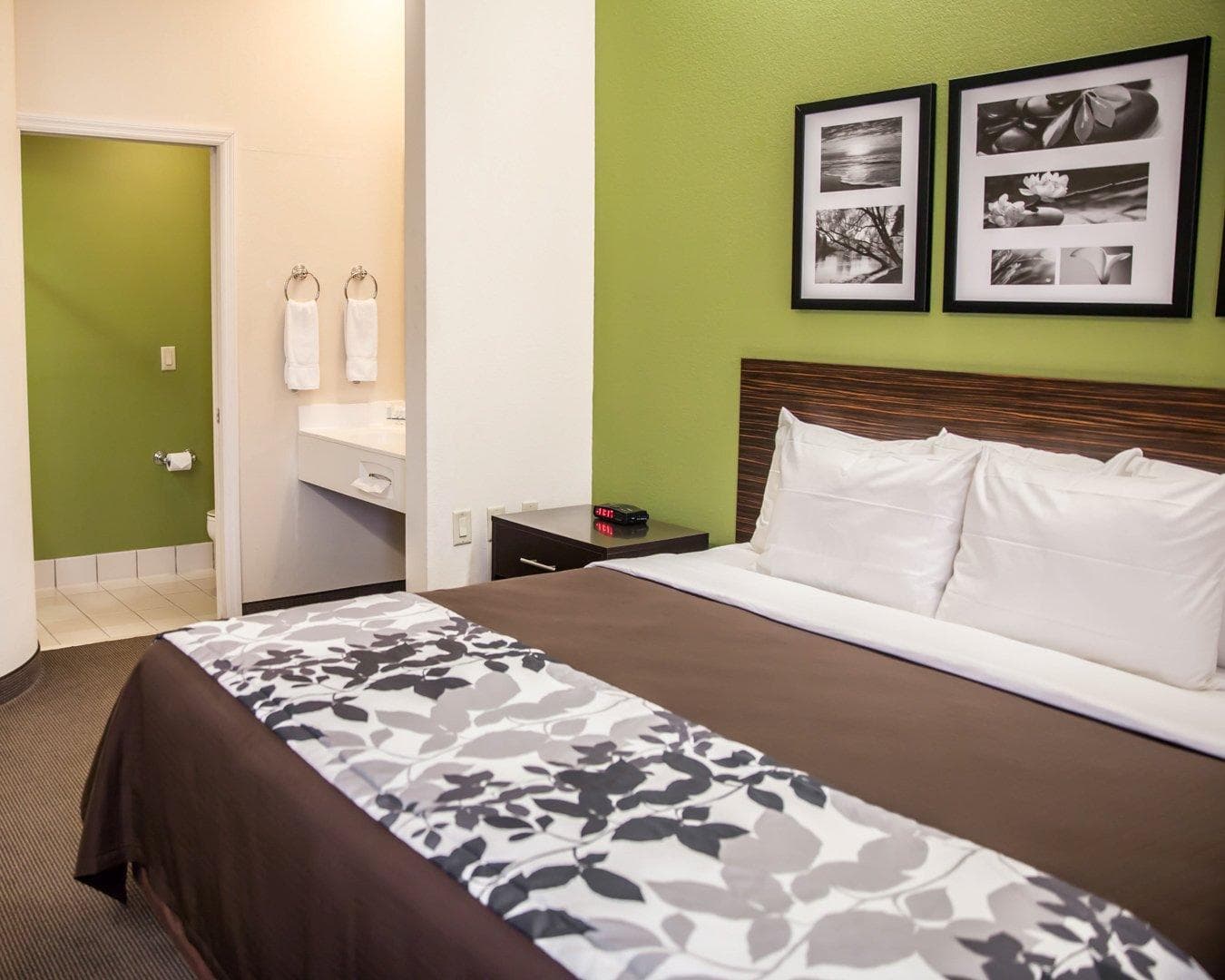 Sleep Inn & Suites Hagerstown — 13