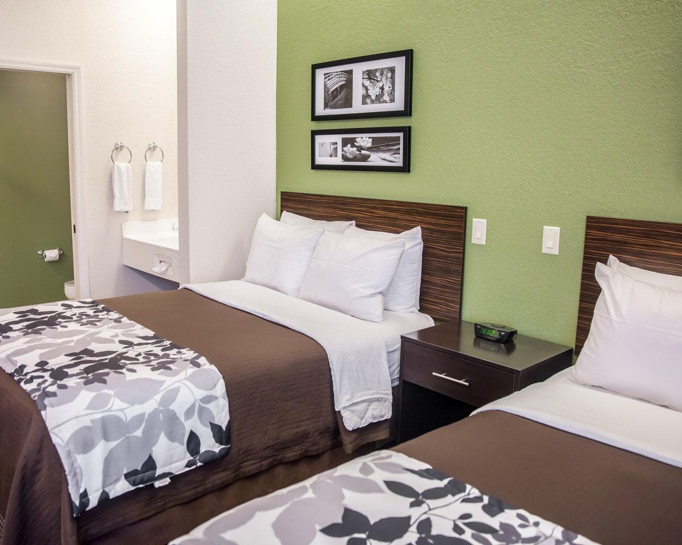 Sleep Inn & Suites Hagerstown - Image 4