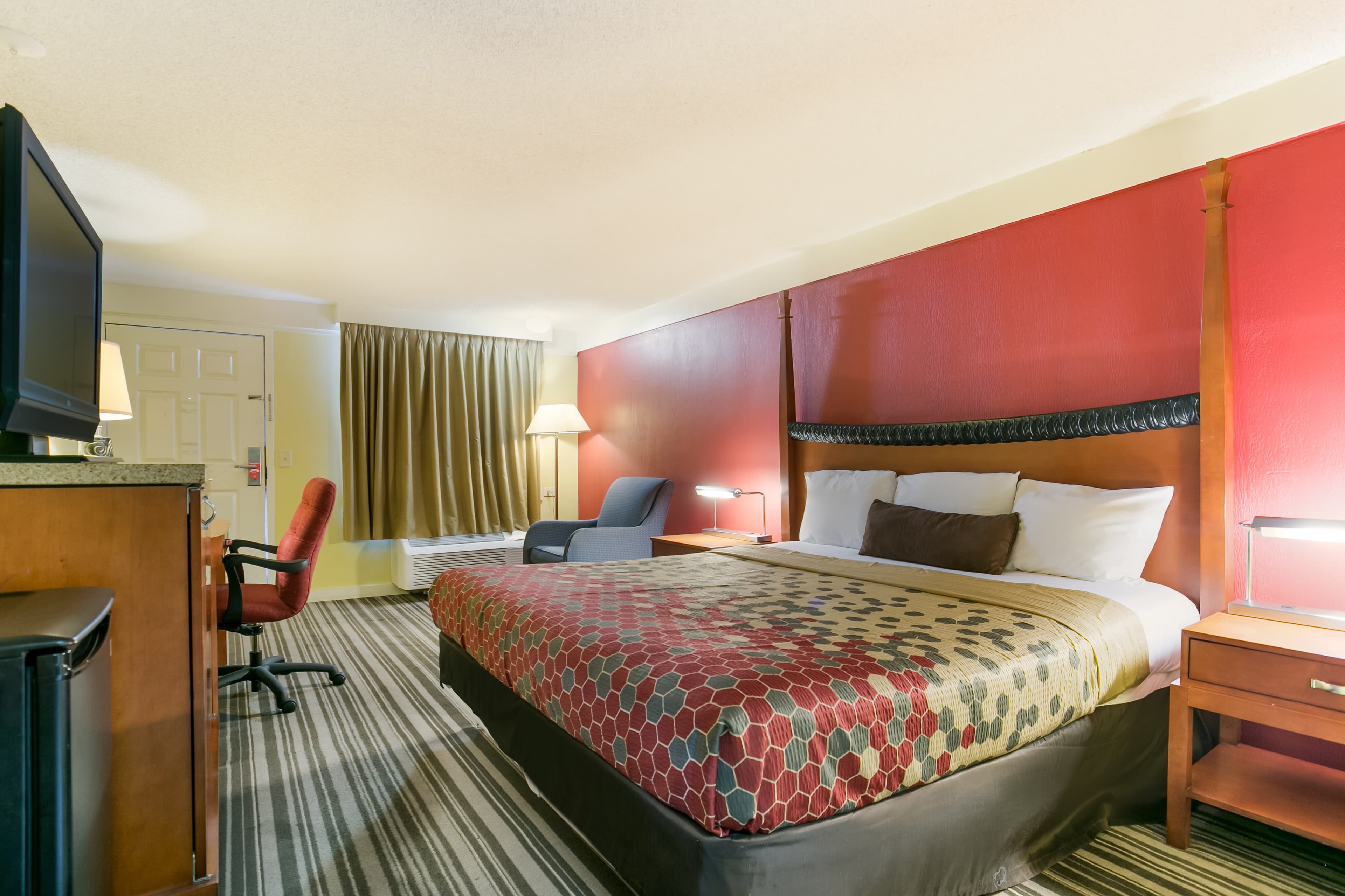 Econo Lodge Frederick I-70 — 11