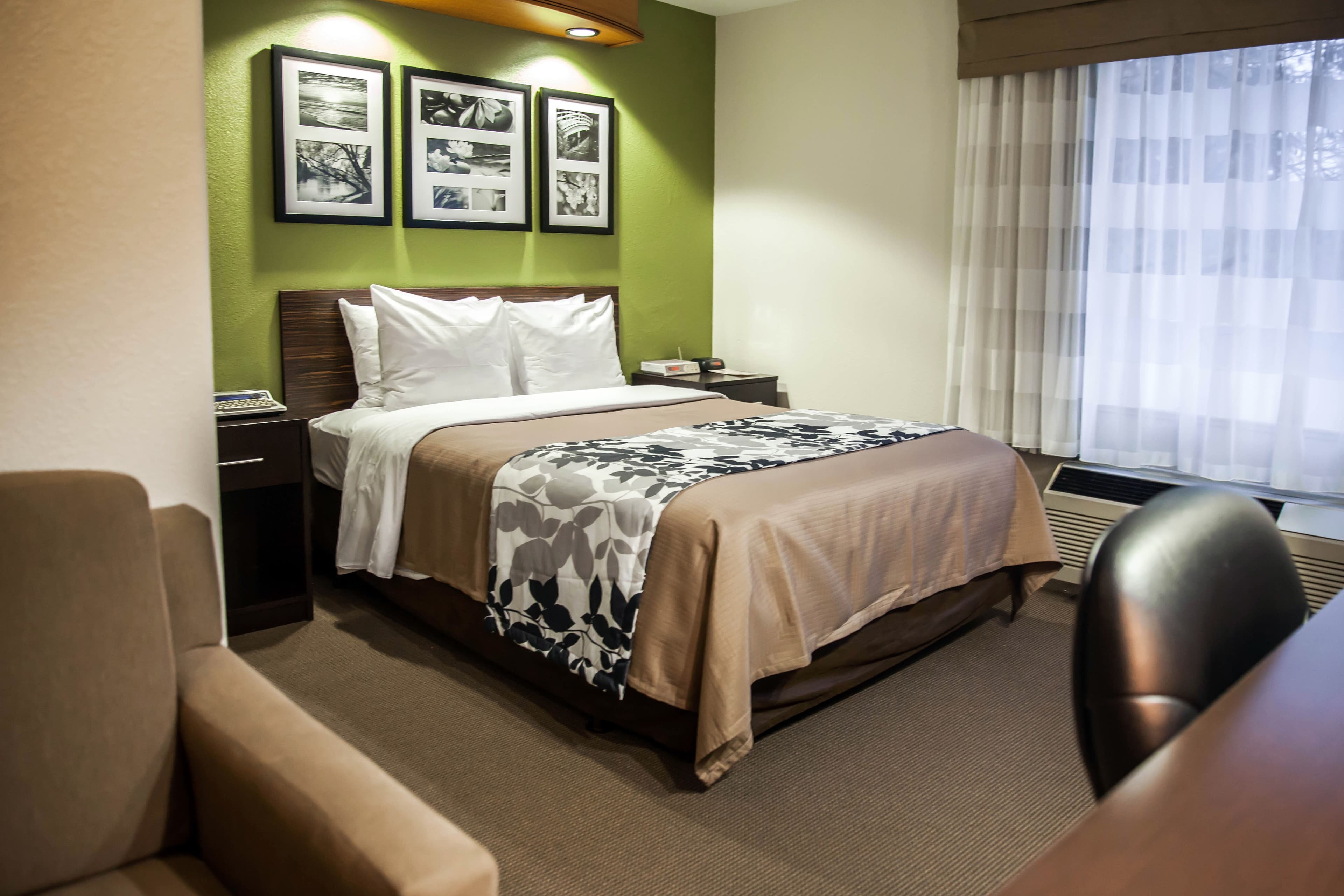 Sleep Inn & Suites Emmitsburg - Image 5