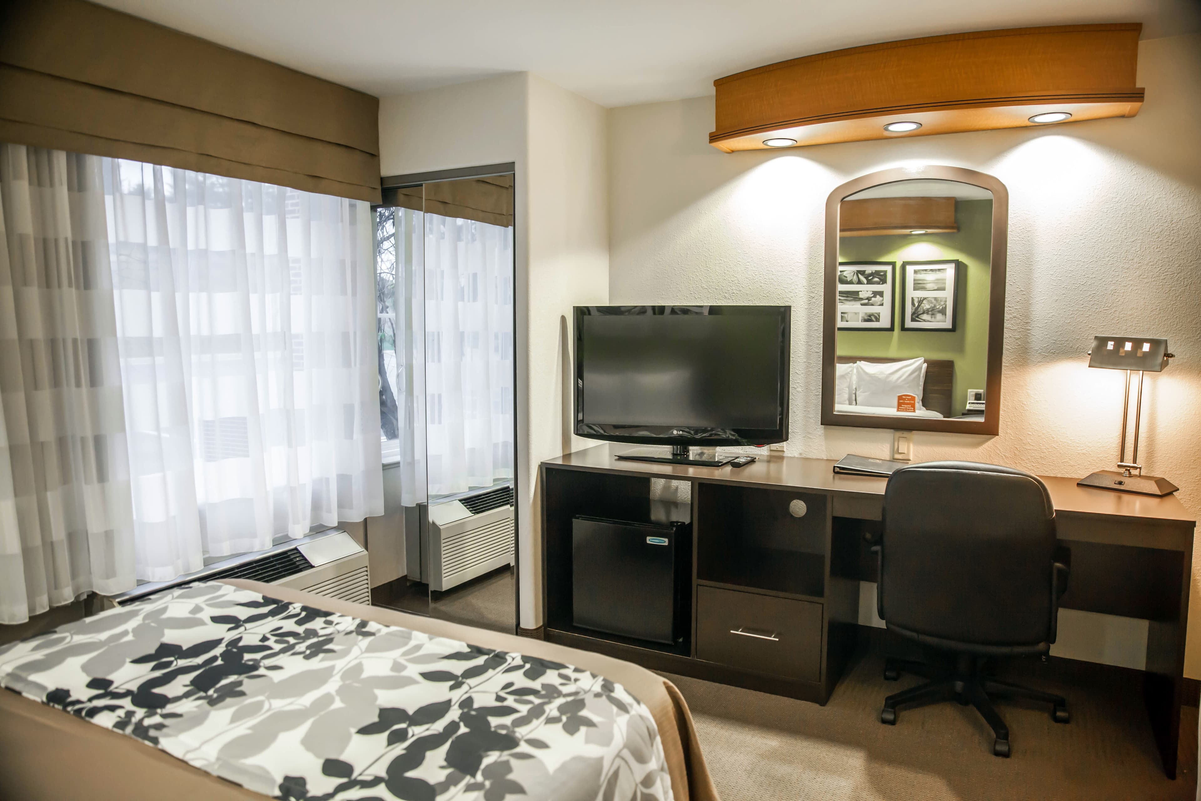 Sleep Inn & Suites Emmitsburg — 8