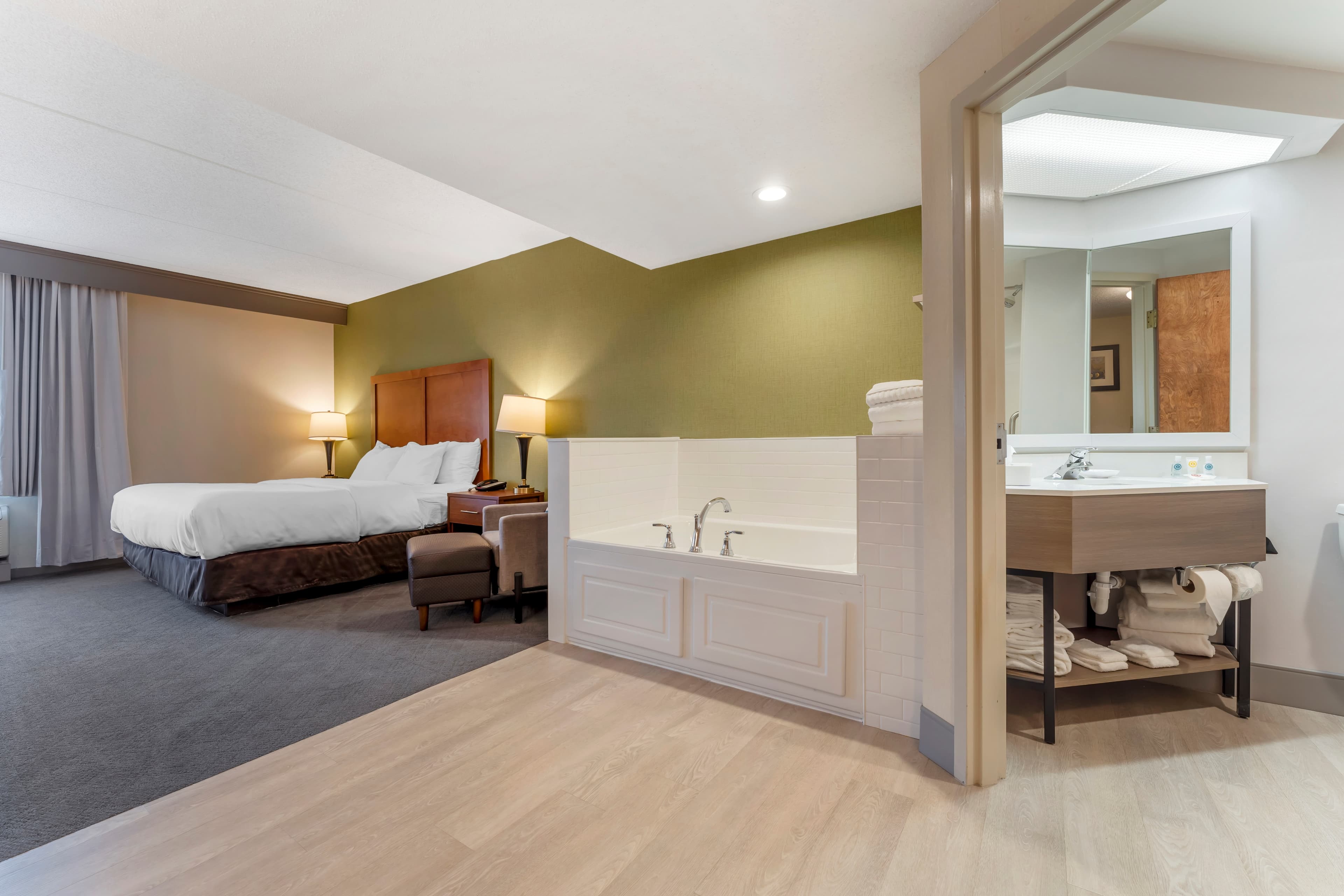Comfort Inn & Suites LaVale - Cumberland — 15