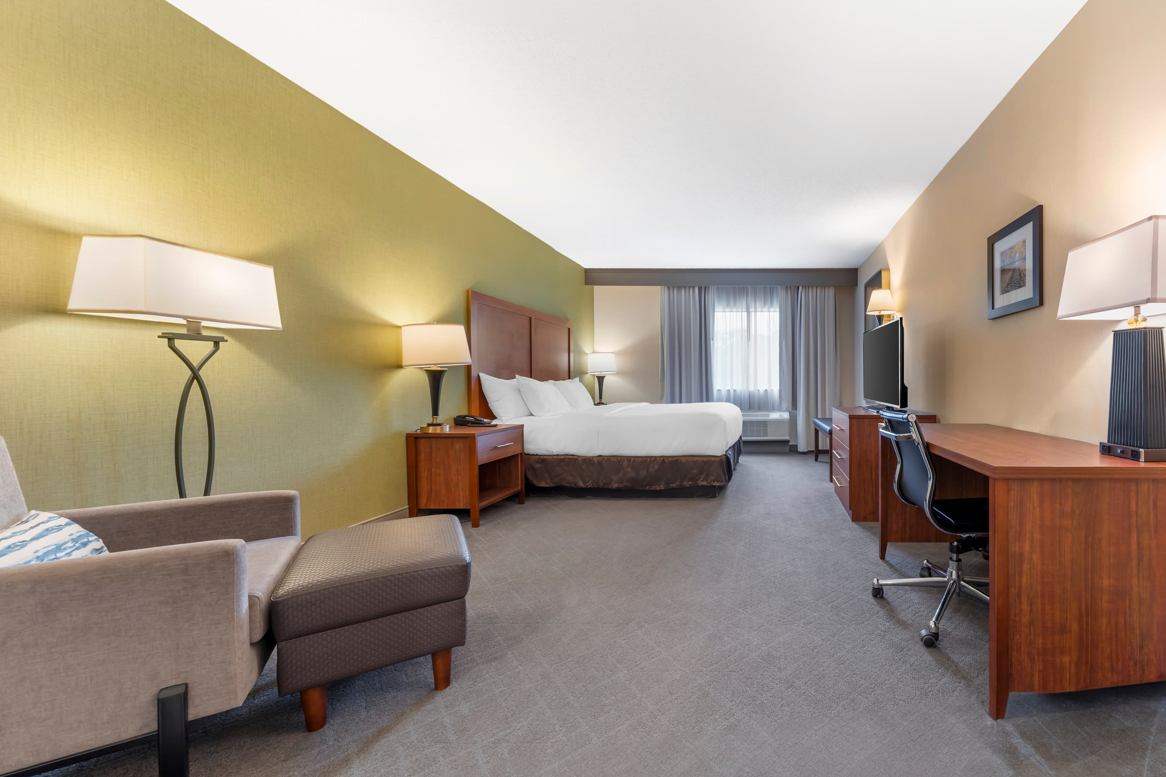 Comfort Inn & Suites LaVale - Cumberland — 11