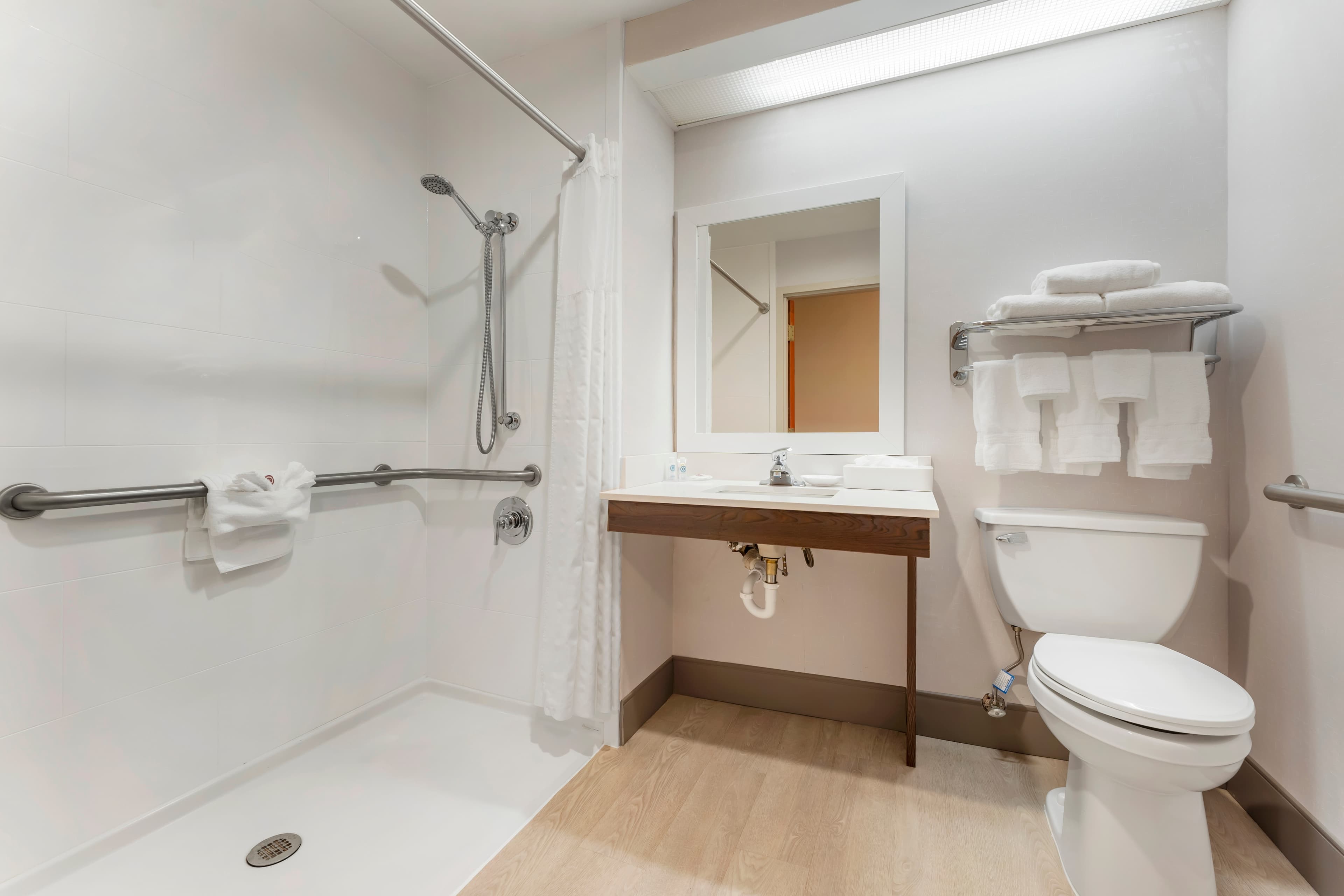 Comfort Inn & Suites LaVale - Cumberland — 8