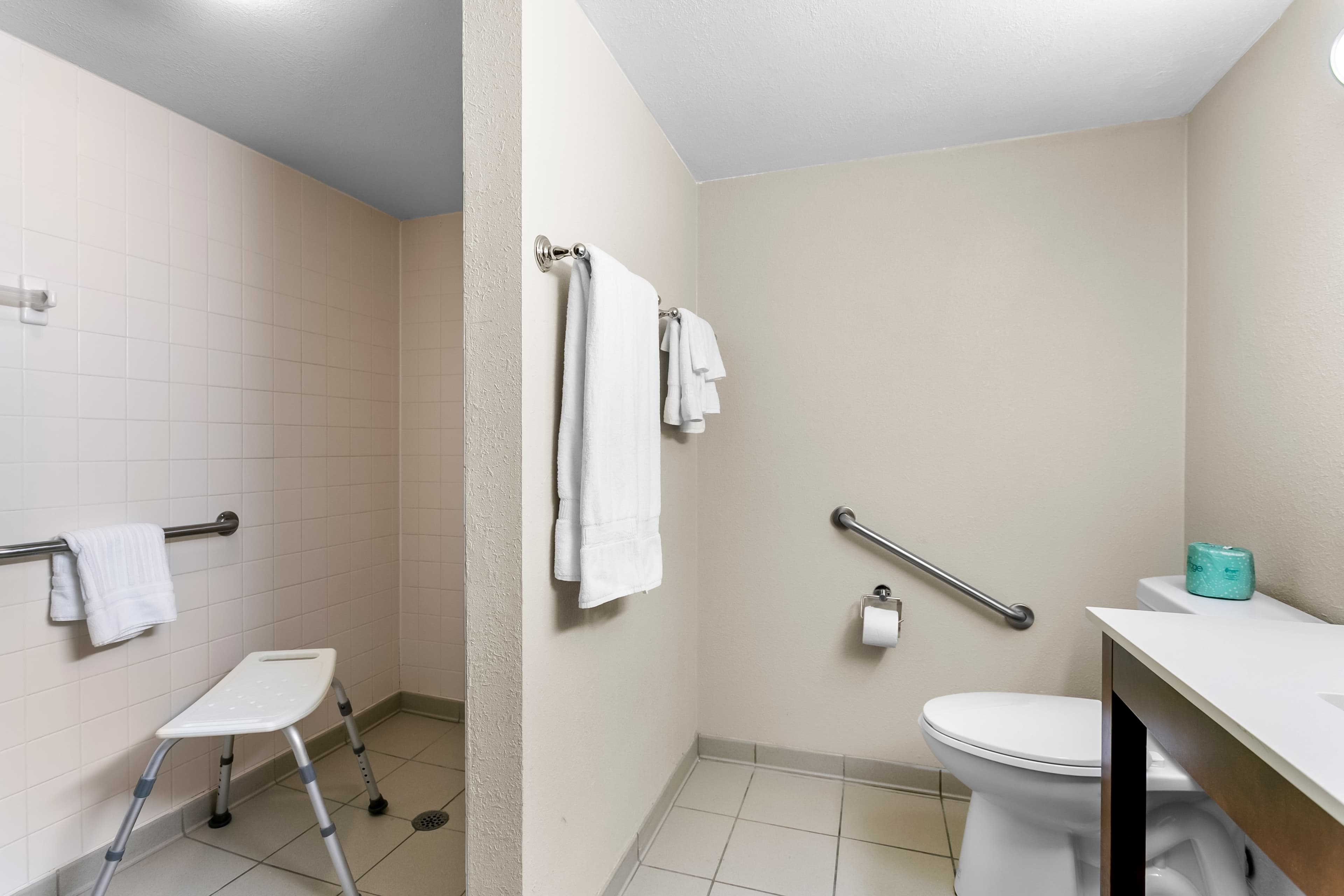 Comfort Inn Red Horse Frederick — 6