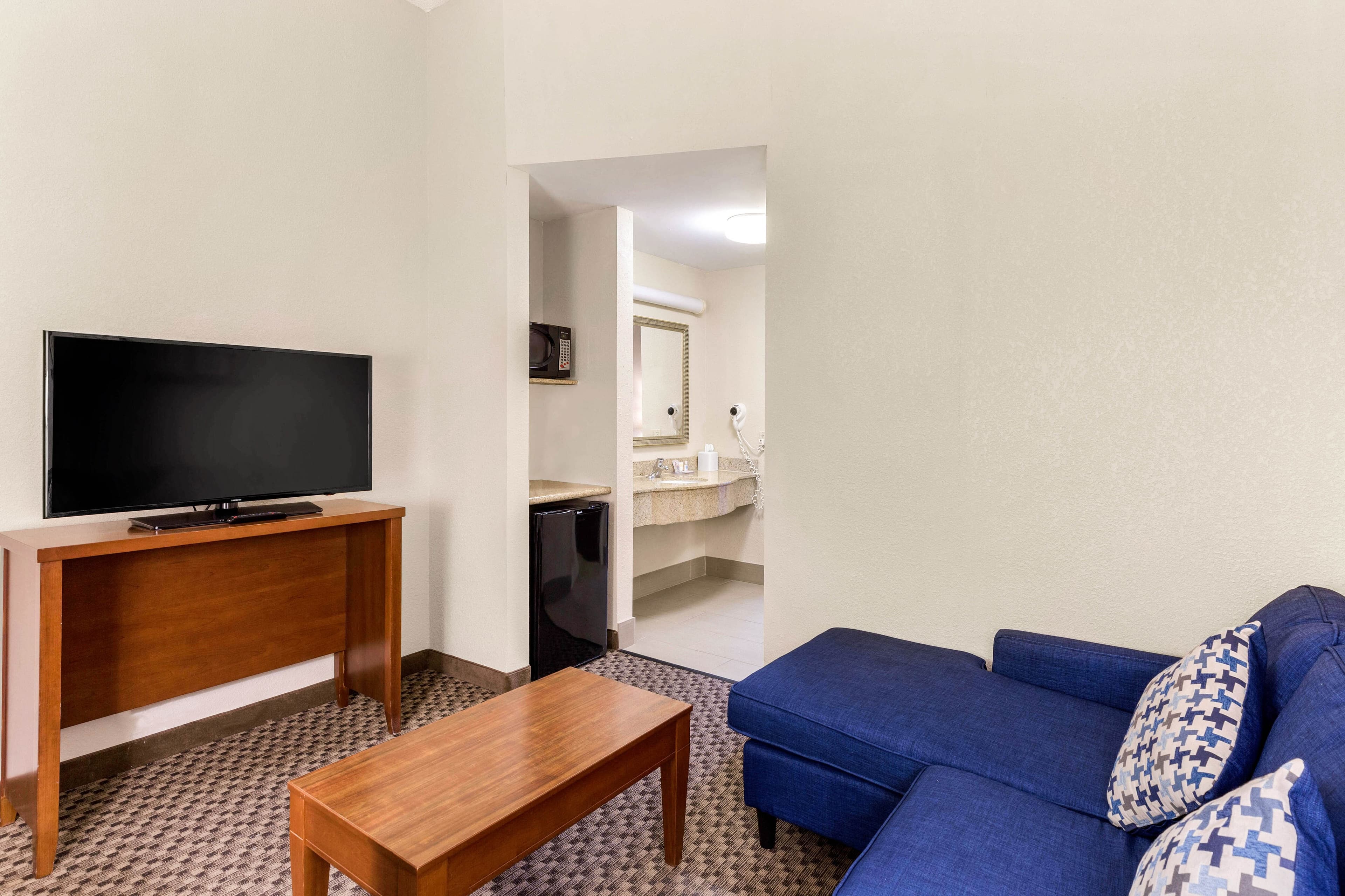 Comfort Suites Elkridge Columbia Gateway — 11