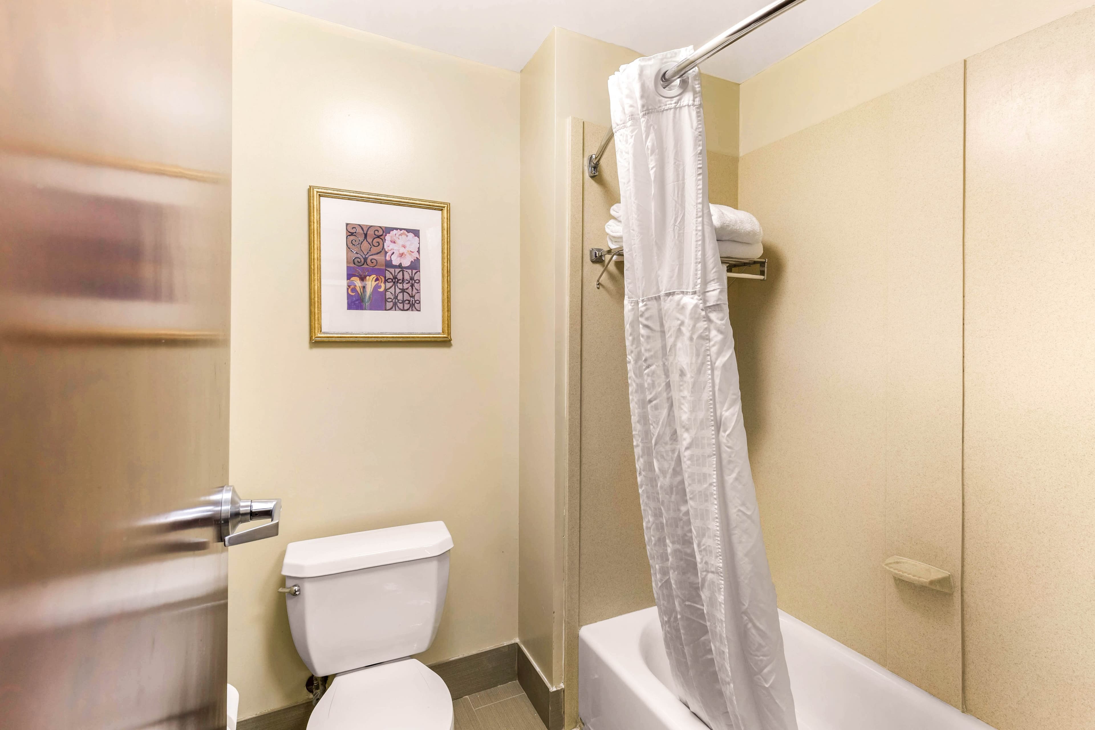 Comfort Suites Elkridge Columbia Gateway — 13