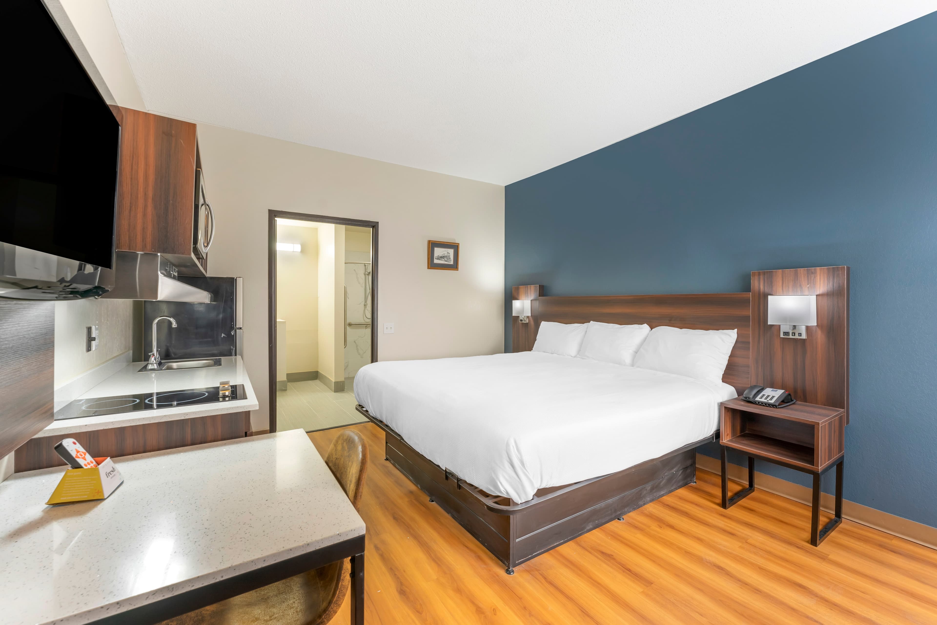 Suburban Studios LaVale - Cumberland — 12