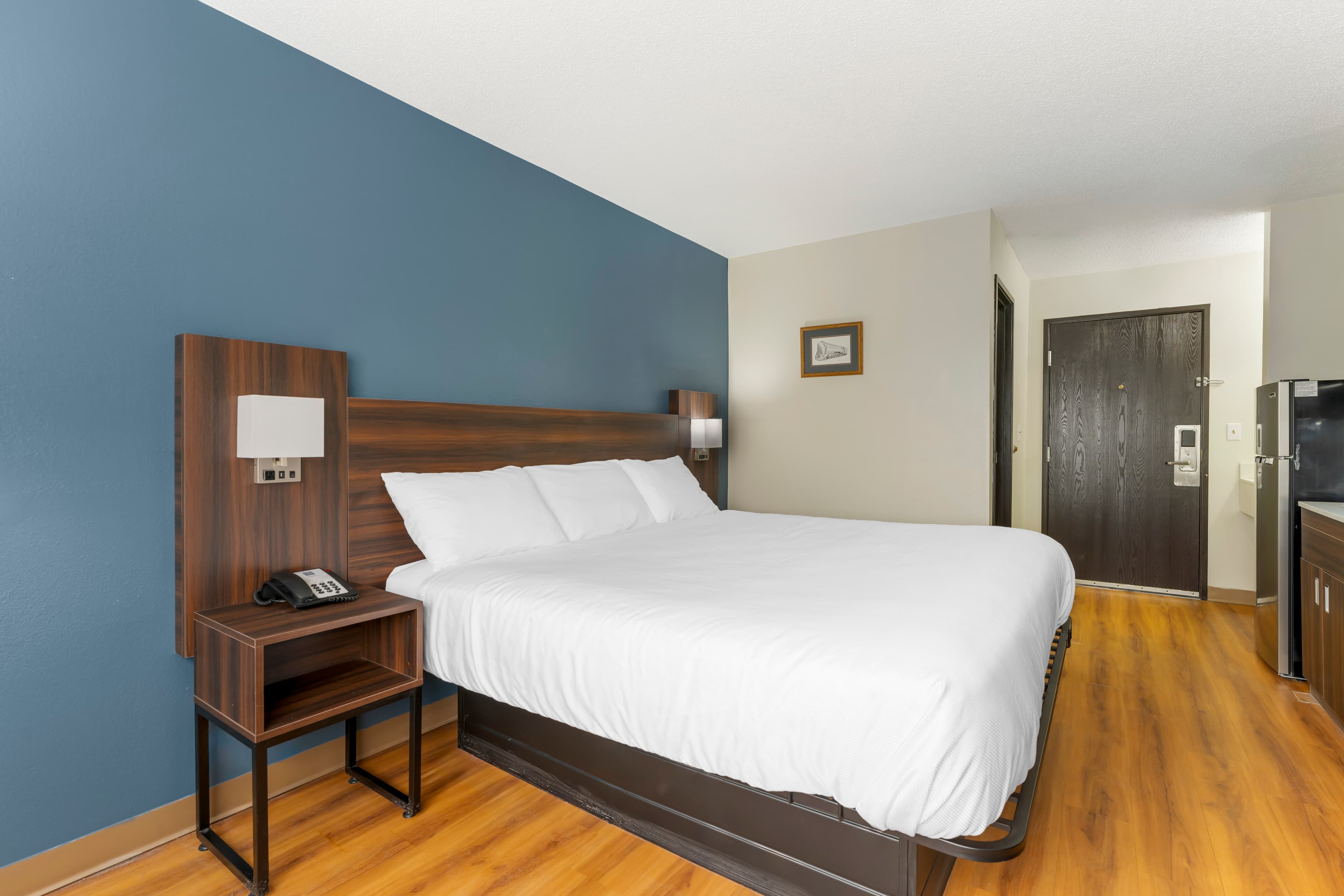 Suburban Studios LaVale - Cumberland — 21
