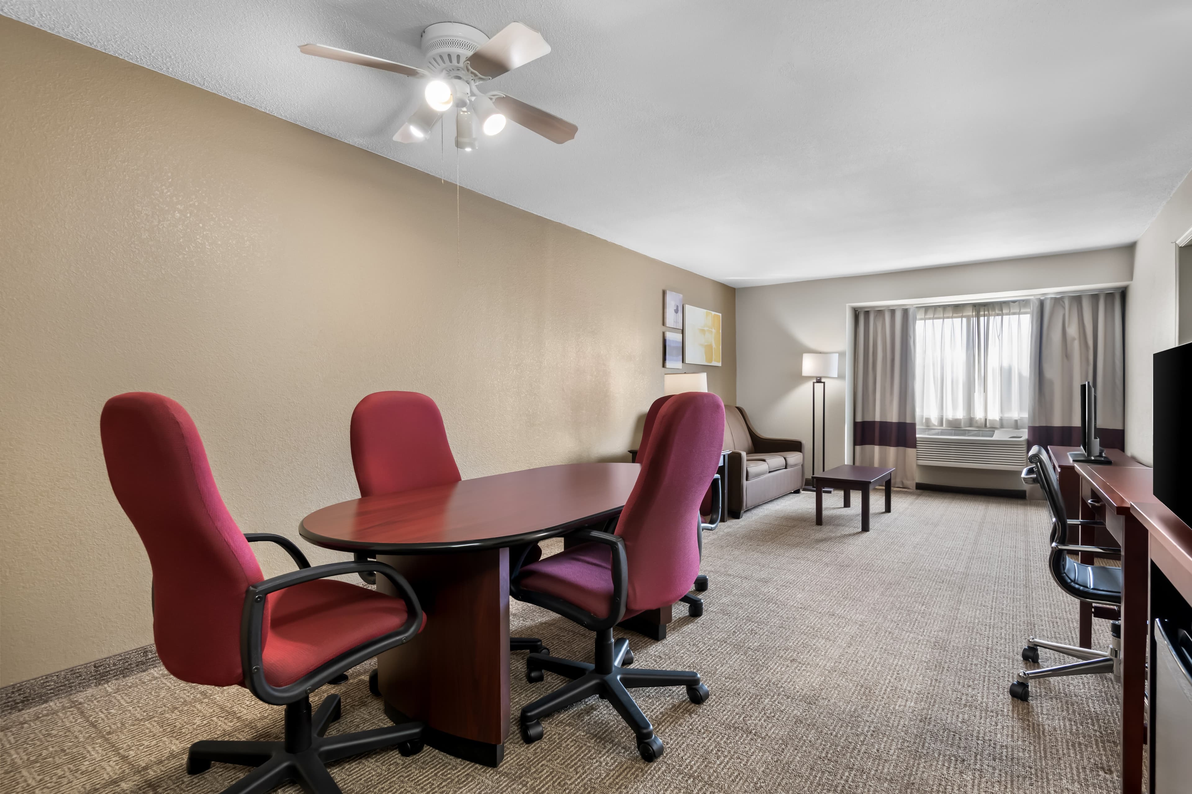 Comfort Inn & Suites North East — 6