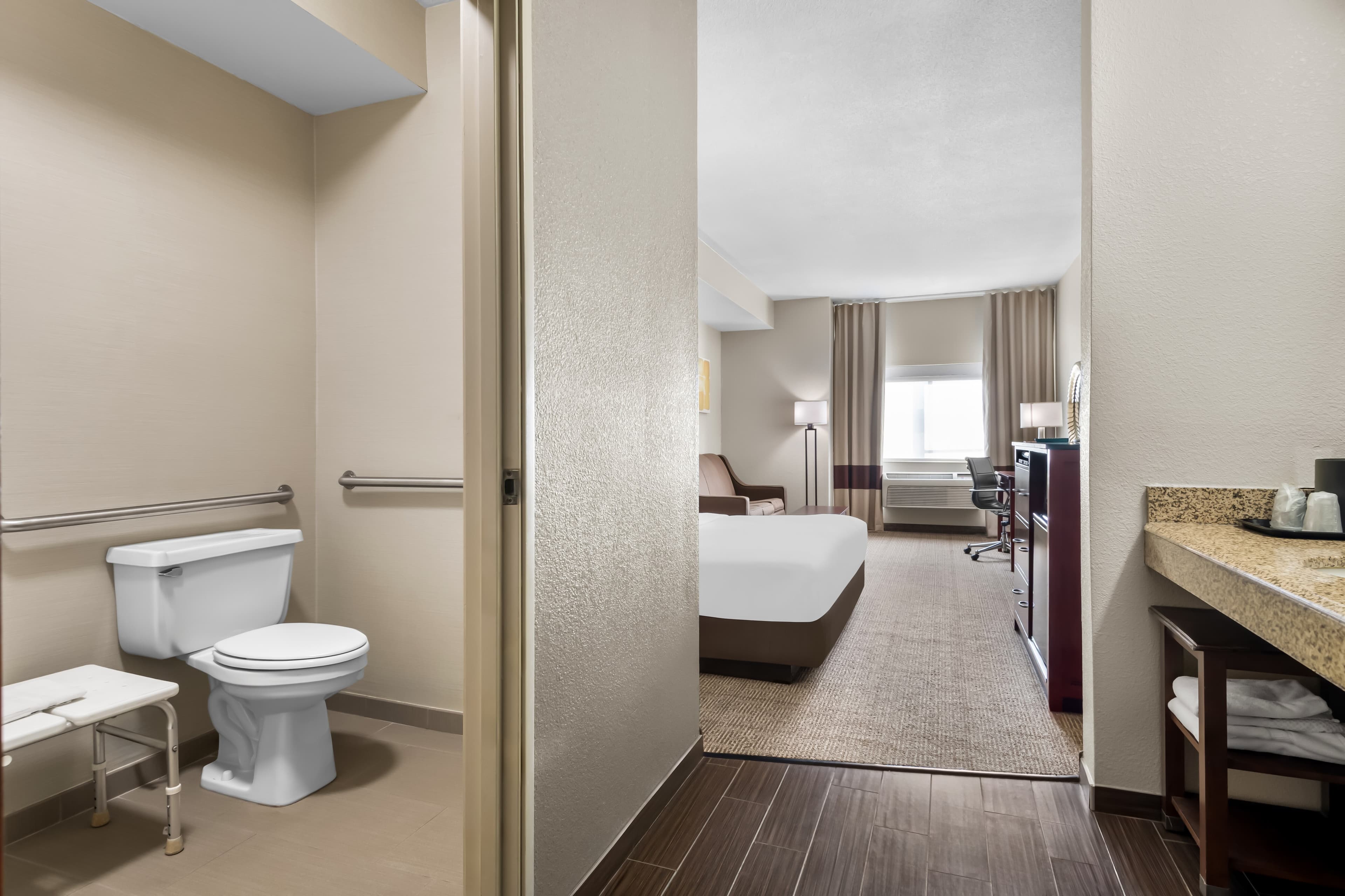 Comfort Inn & Suites North East — 12