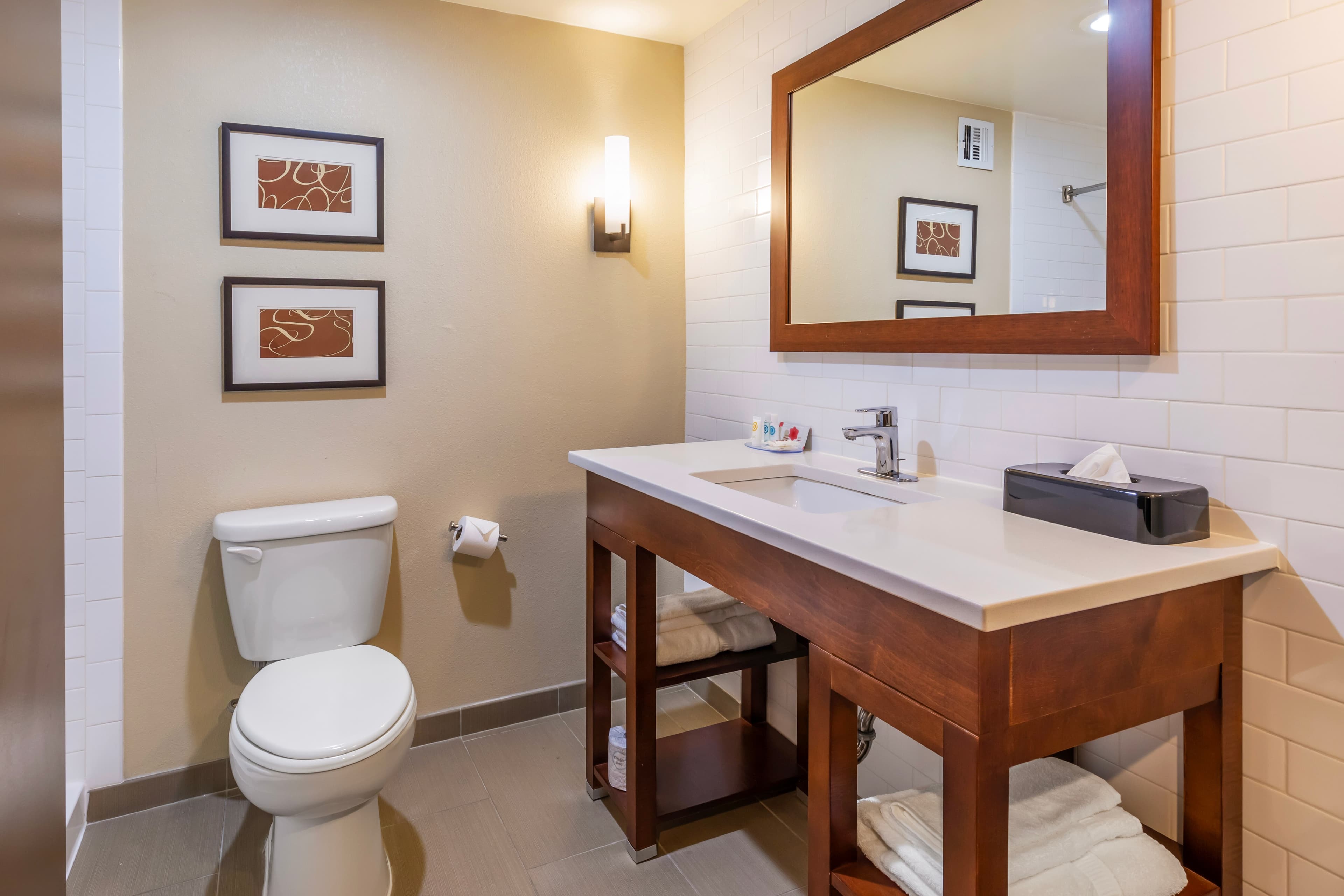 Comfort Inn and Suites Aberdeen near APG — 17