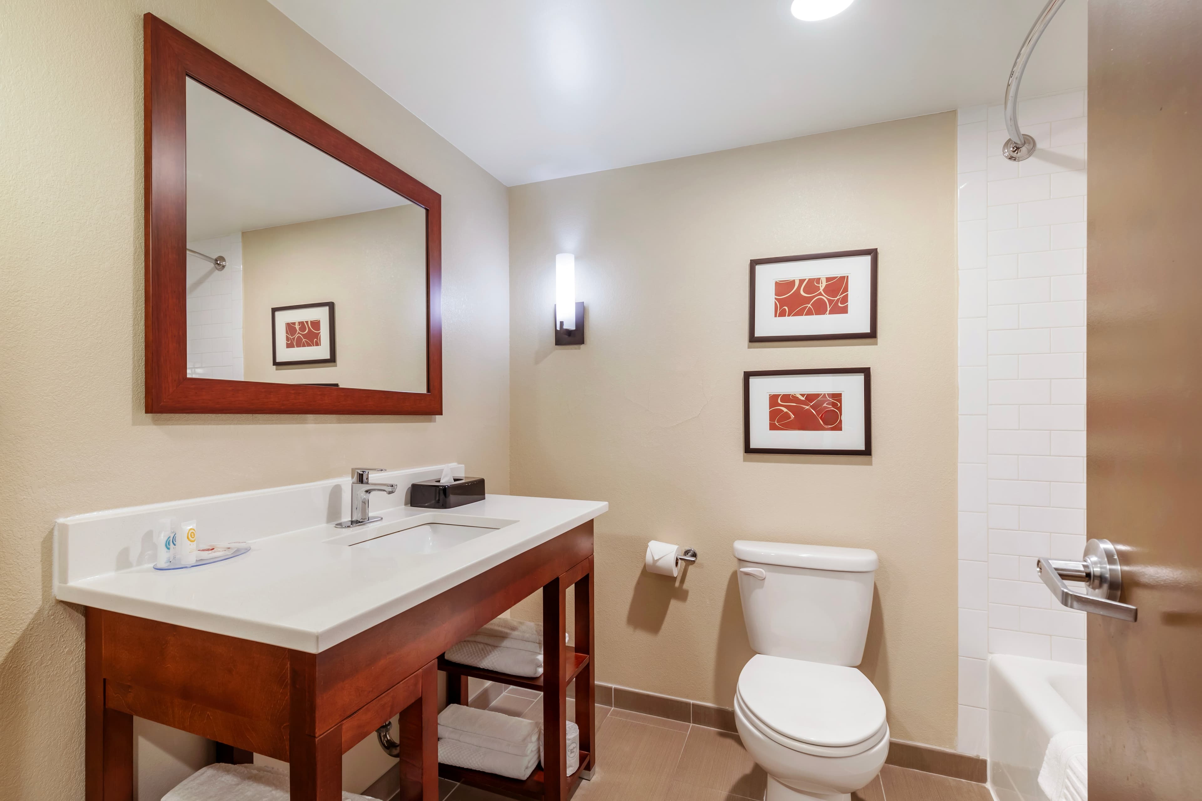 Comfort Inn and Suites Aberdeen near APG — 23
